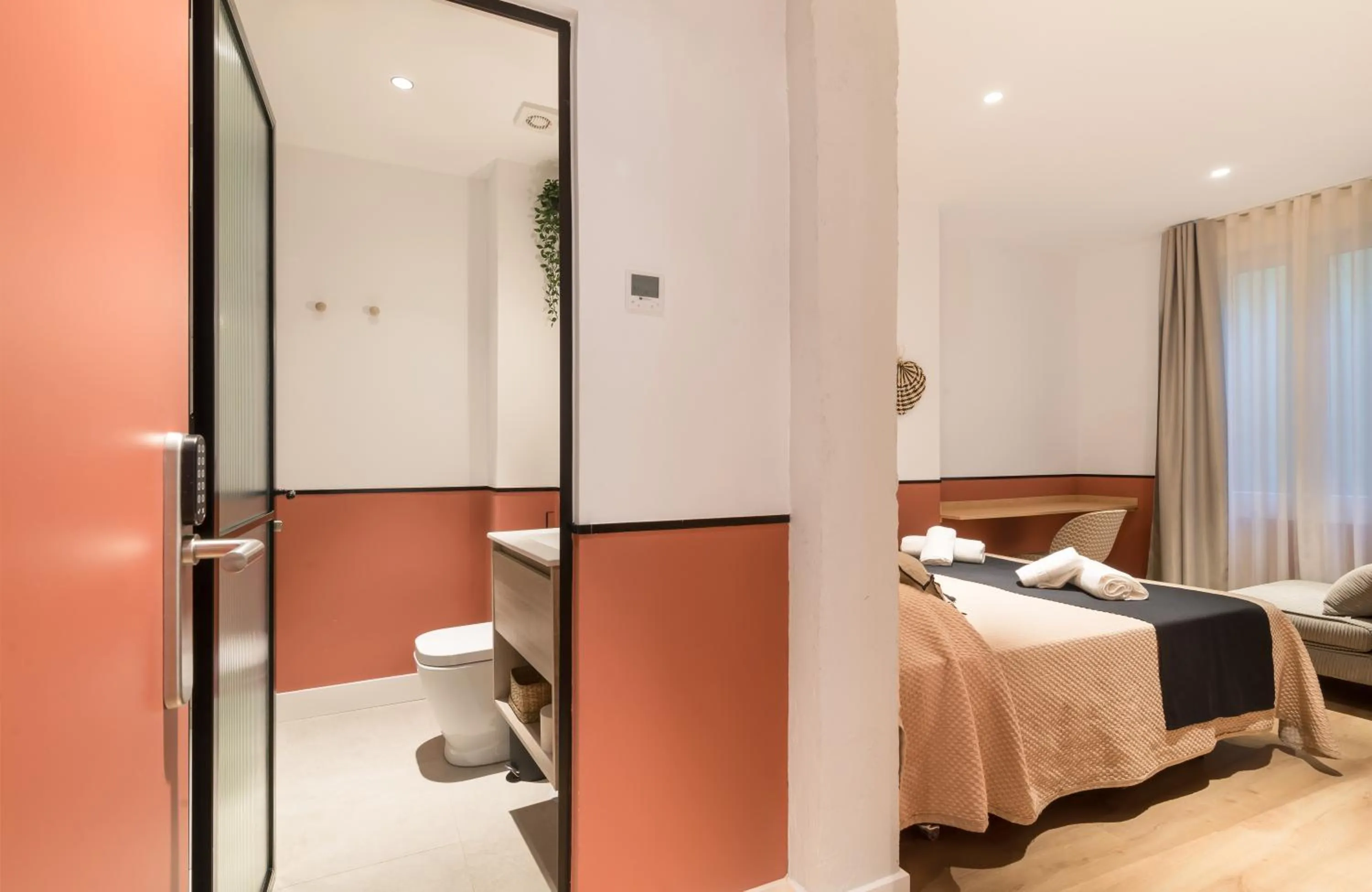 Photo of the whole room, Bed in Cálamo Guesthouse