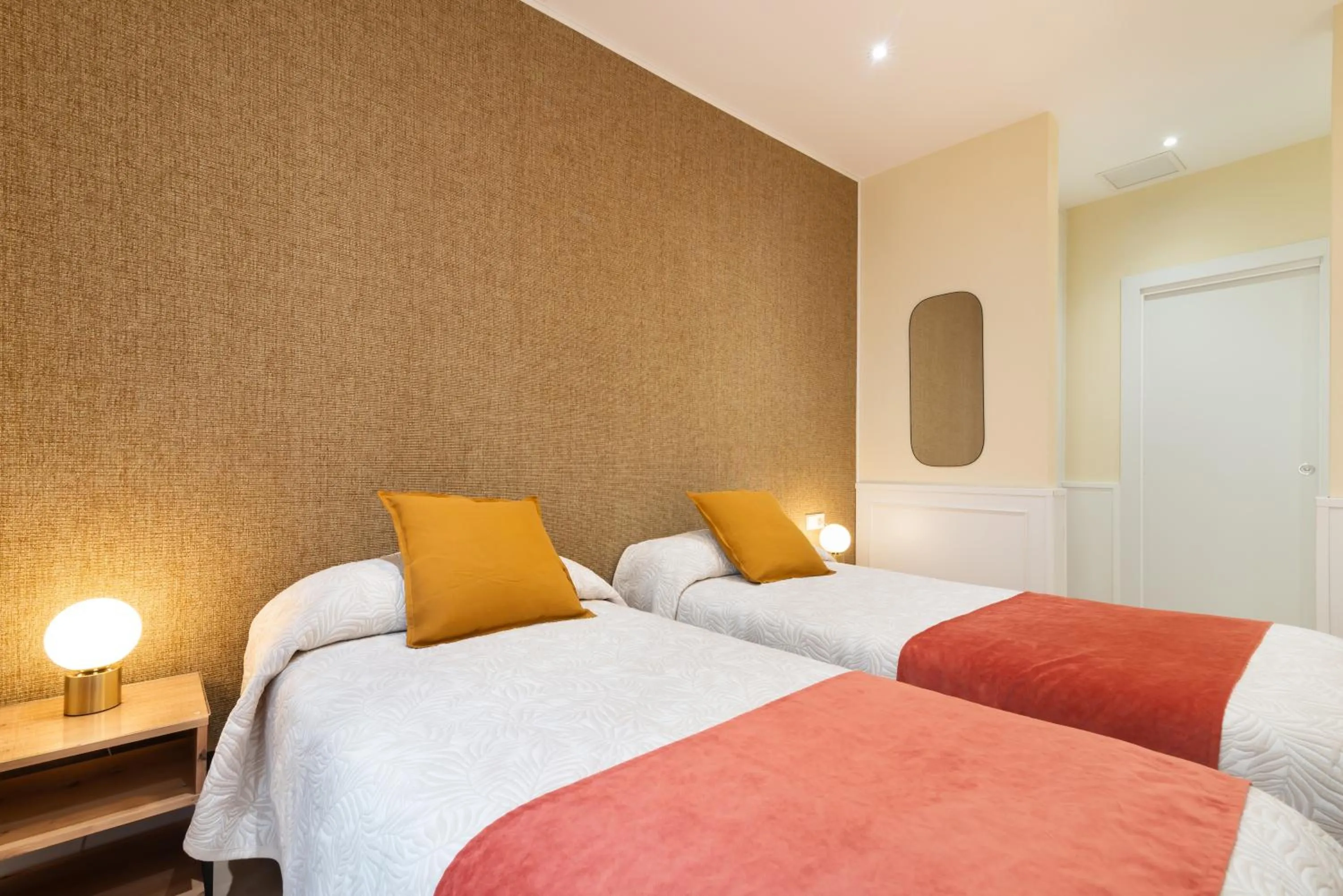 Photo of the whole room, Bed in Cálamo Guesthouse