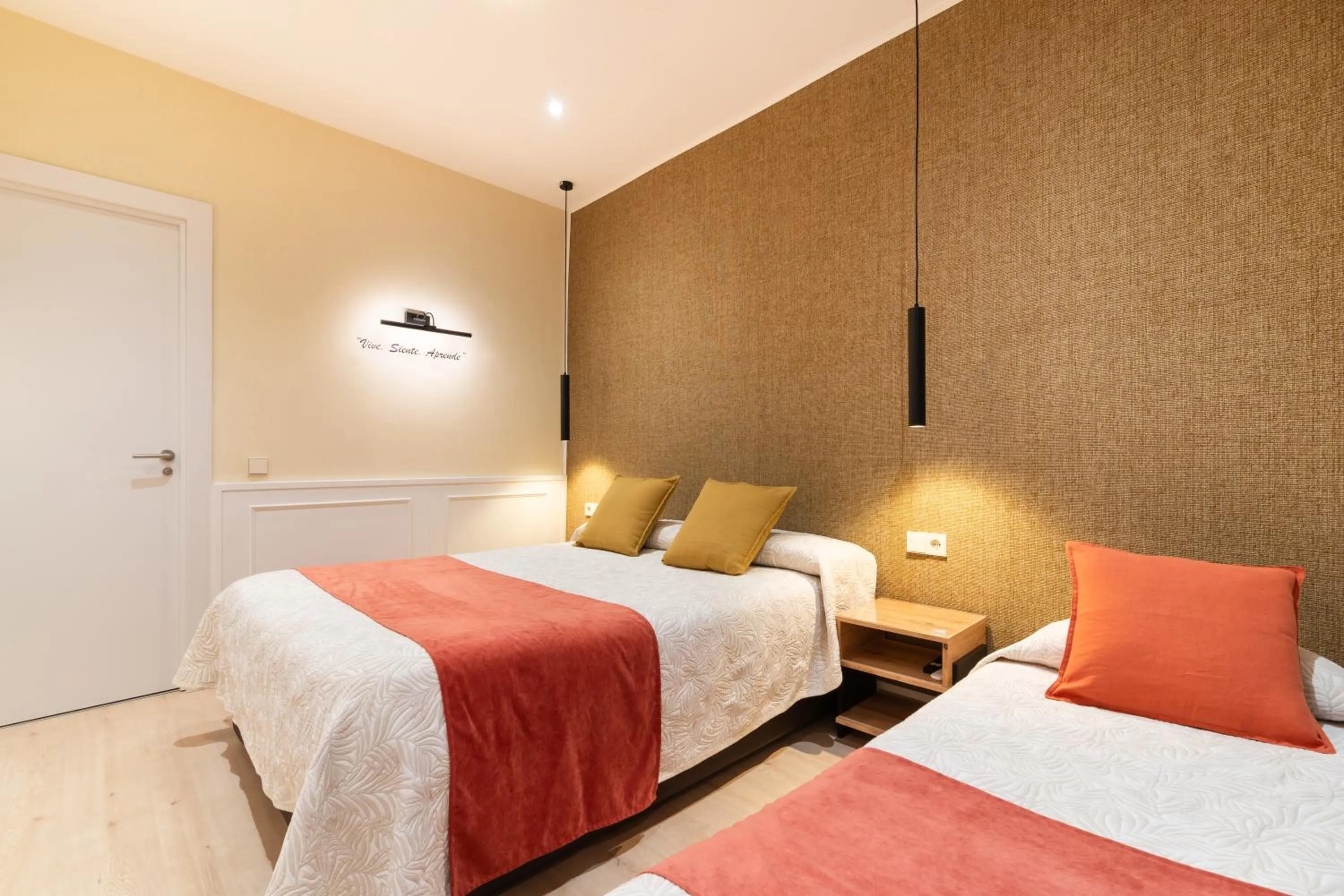 Photo of the whole room, Bed in Cálamo Guesthouse