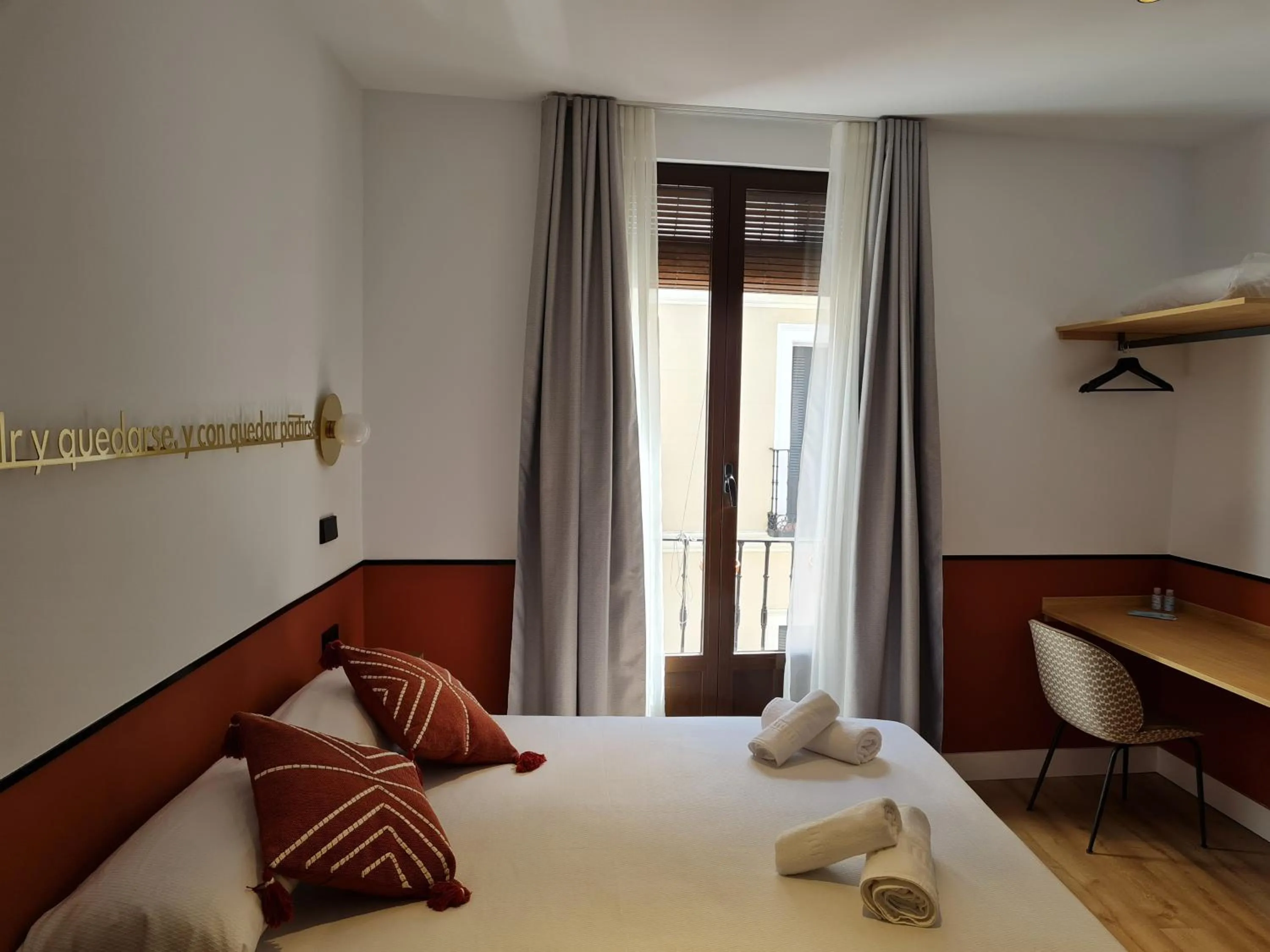 Photo of the whole room, Bed in Cálamo Guesthouse