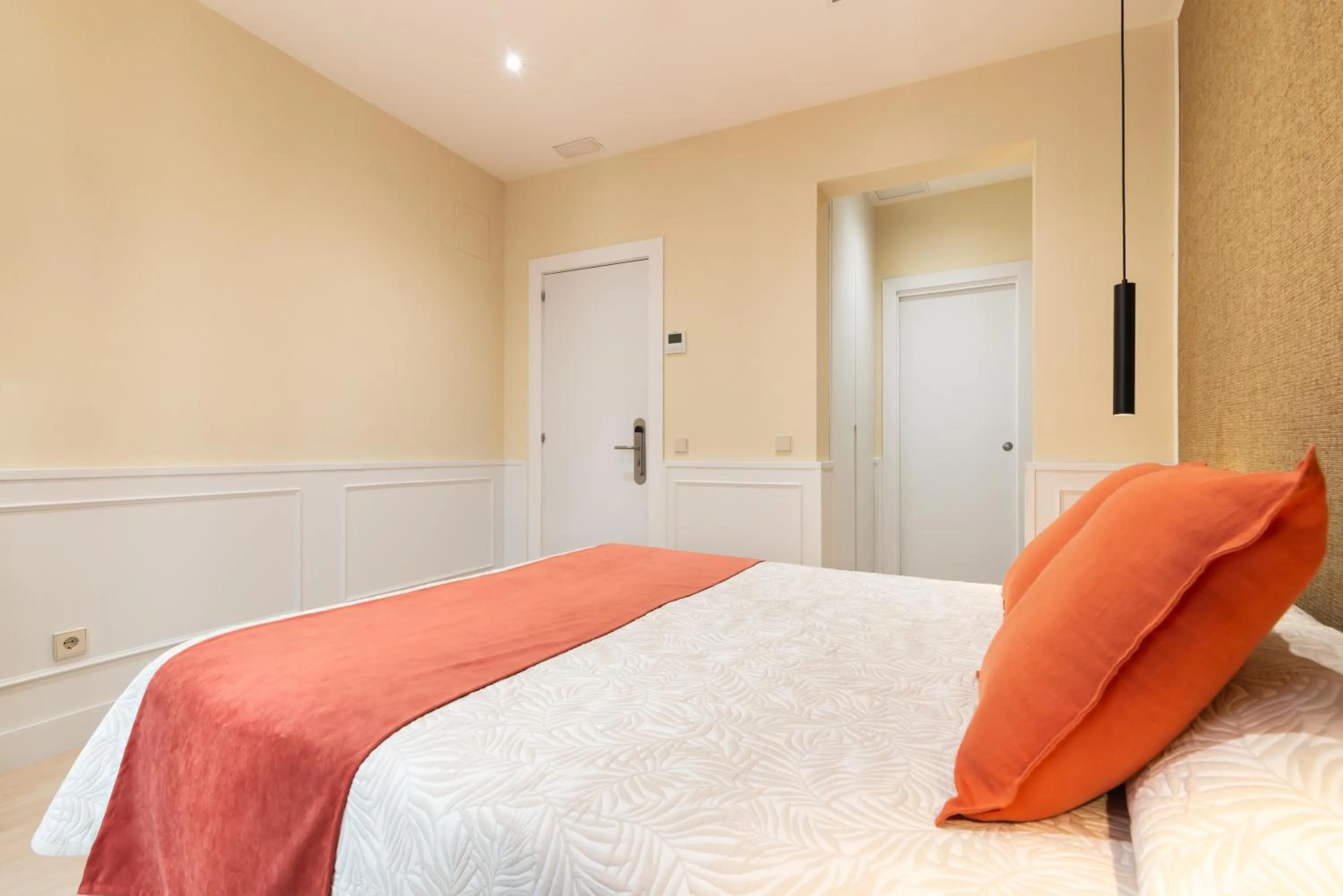 Photo of the whole room, Bed in Cálamo Guesthouse