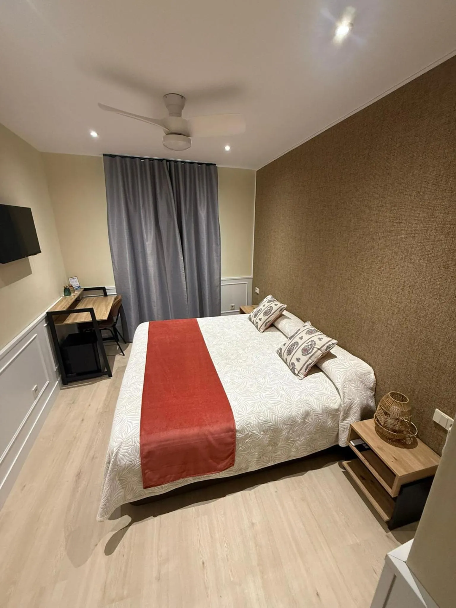 Photo of the whole room, Bed in Cálamo Guesthouse