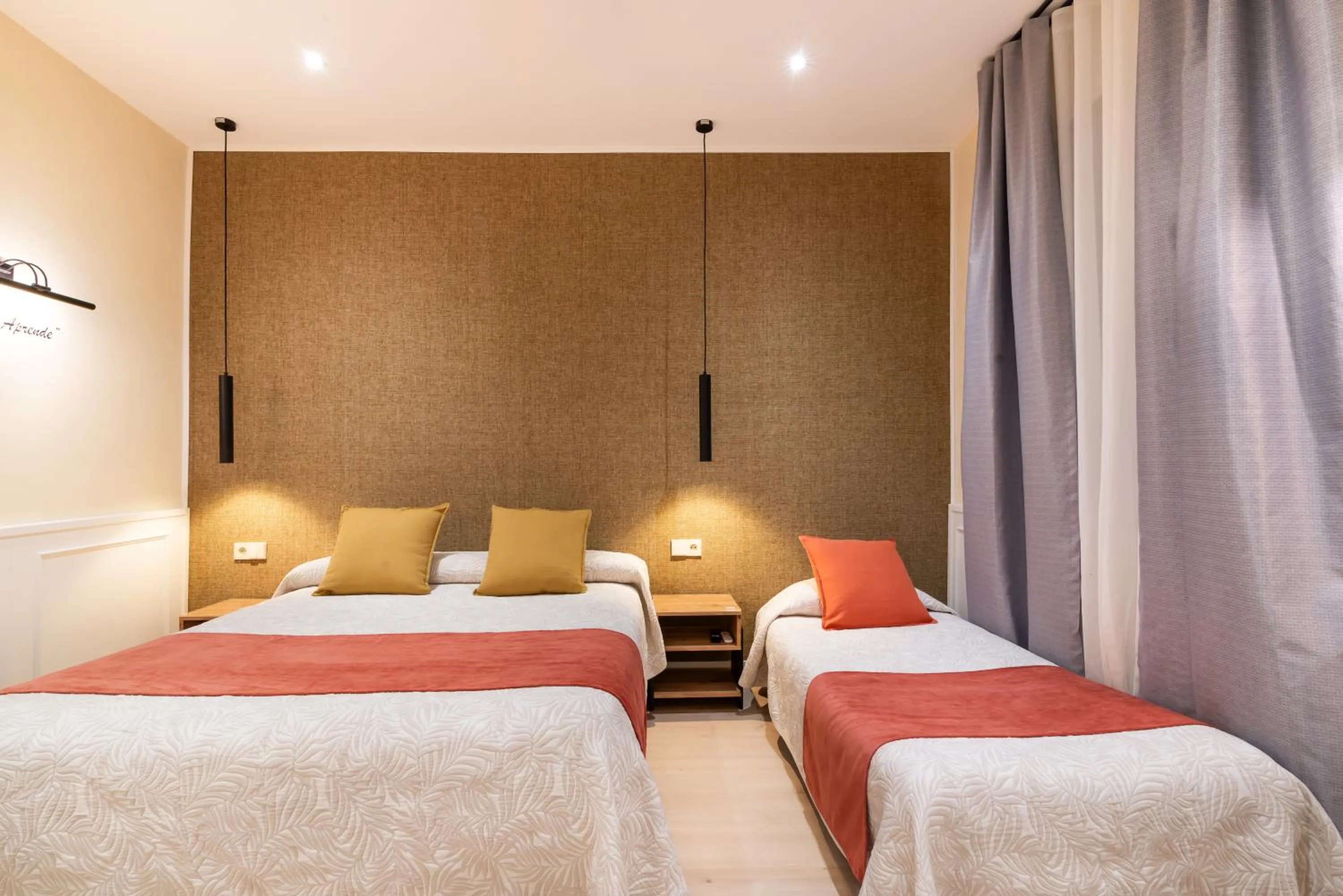 Photo of the whole room, Bed in Cálamo Guesthouse