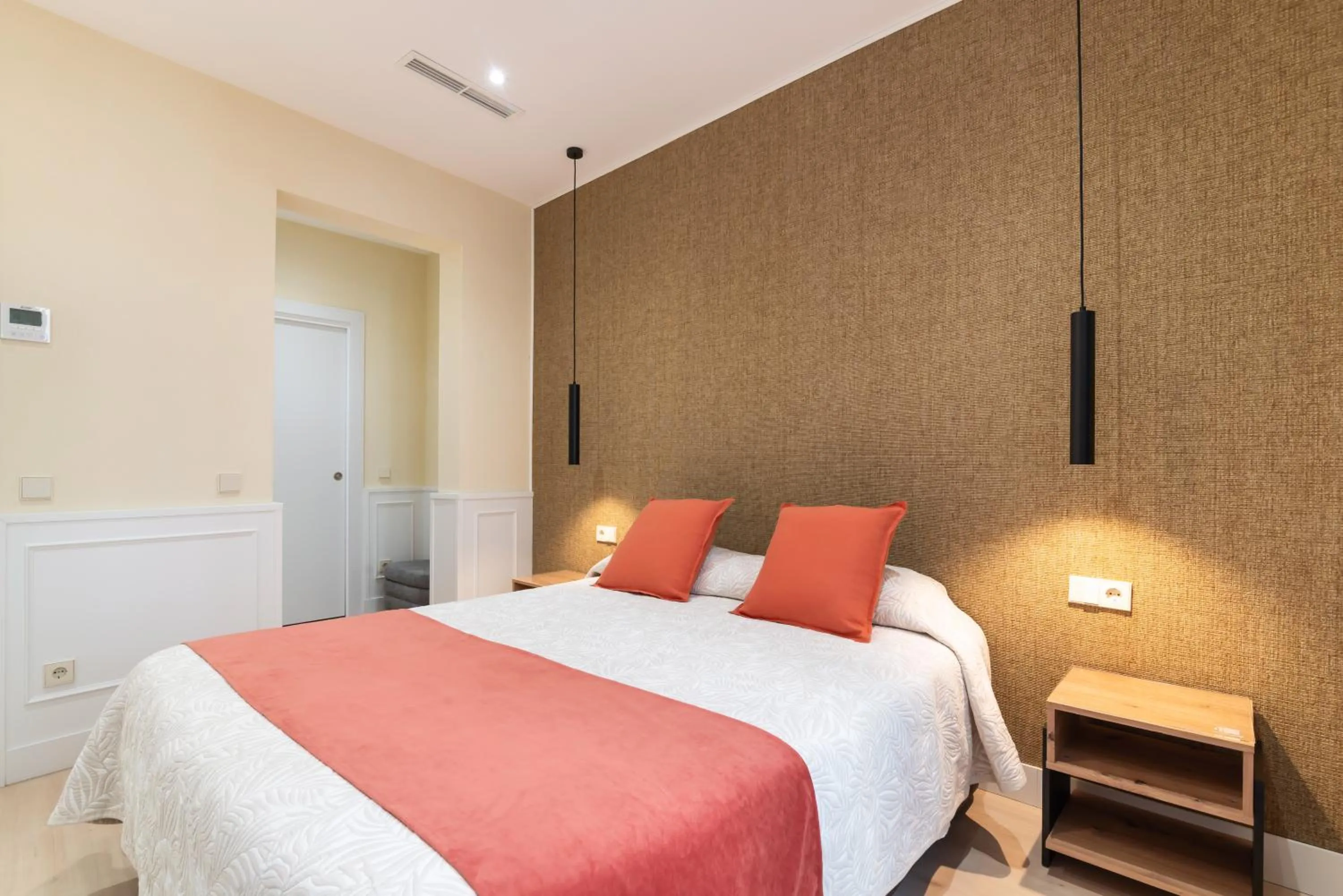 Photo of the whole room, Bed in Cálamo Guesthouse