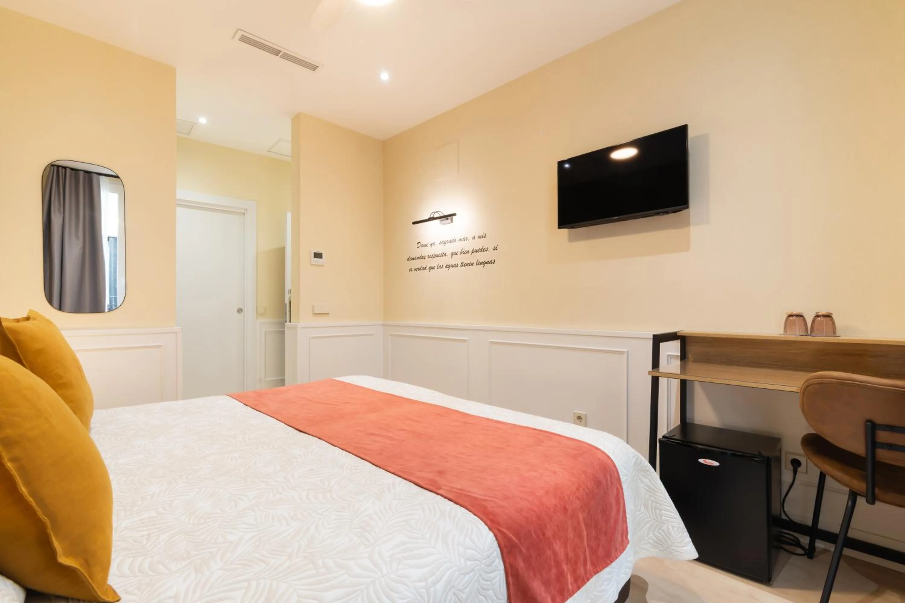 Bedroom, Bed in Cálamo Guesthouse