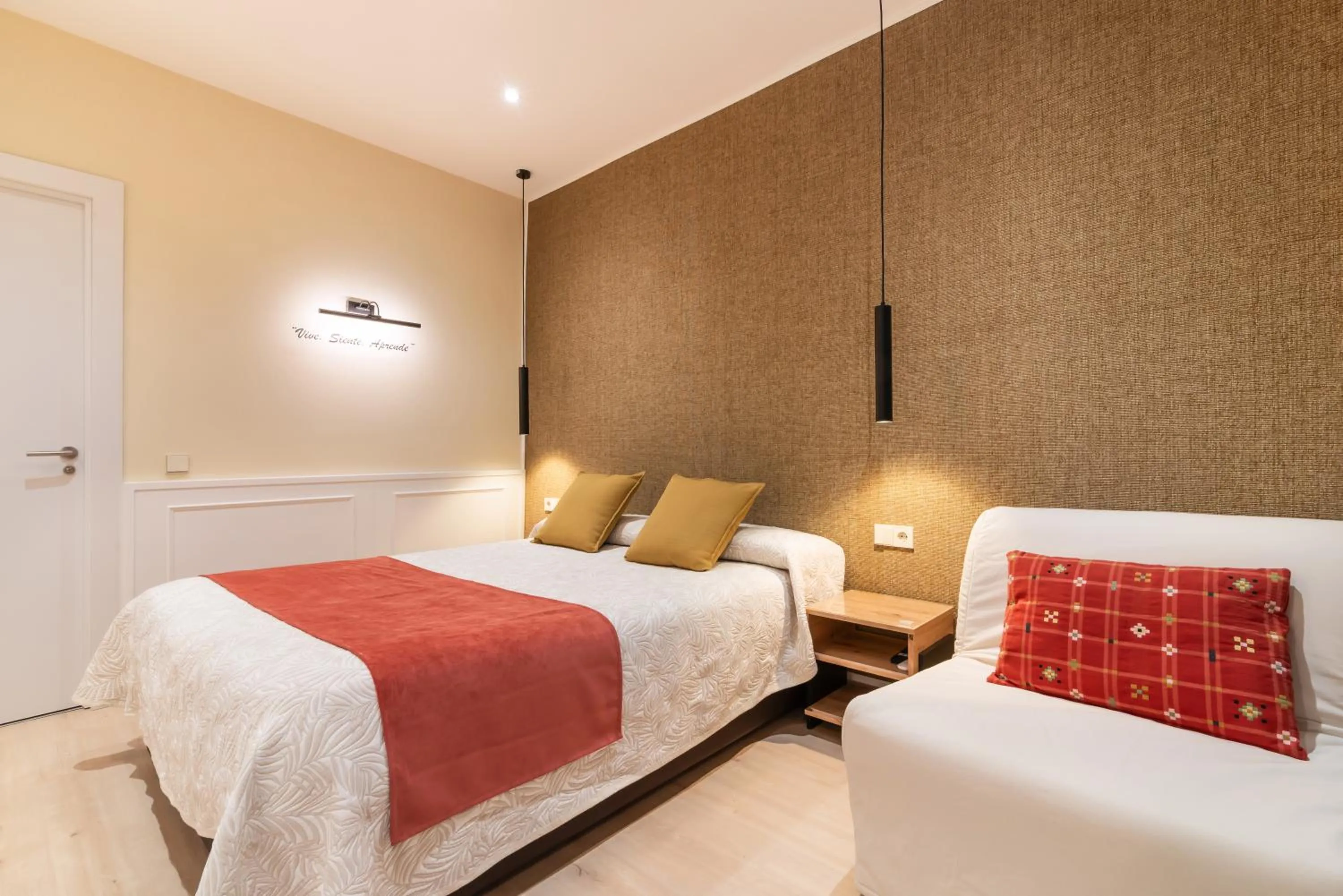 Photo of the whole room, Bed in Cálamo Guesthouse