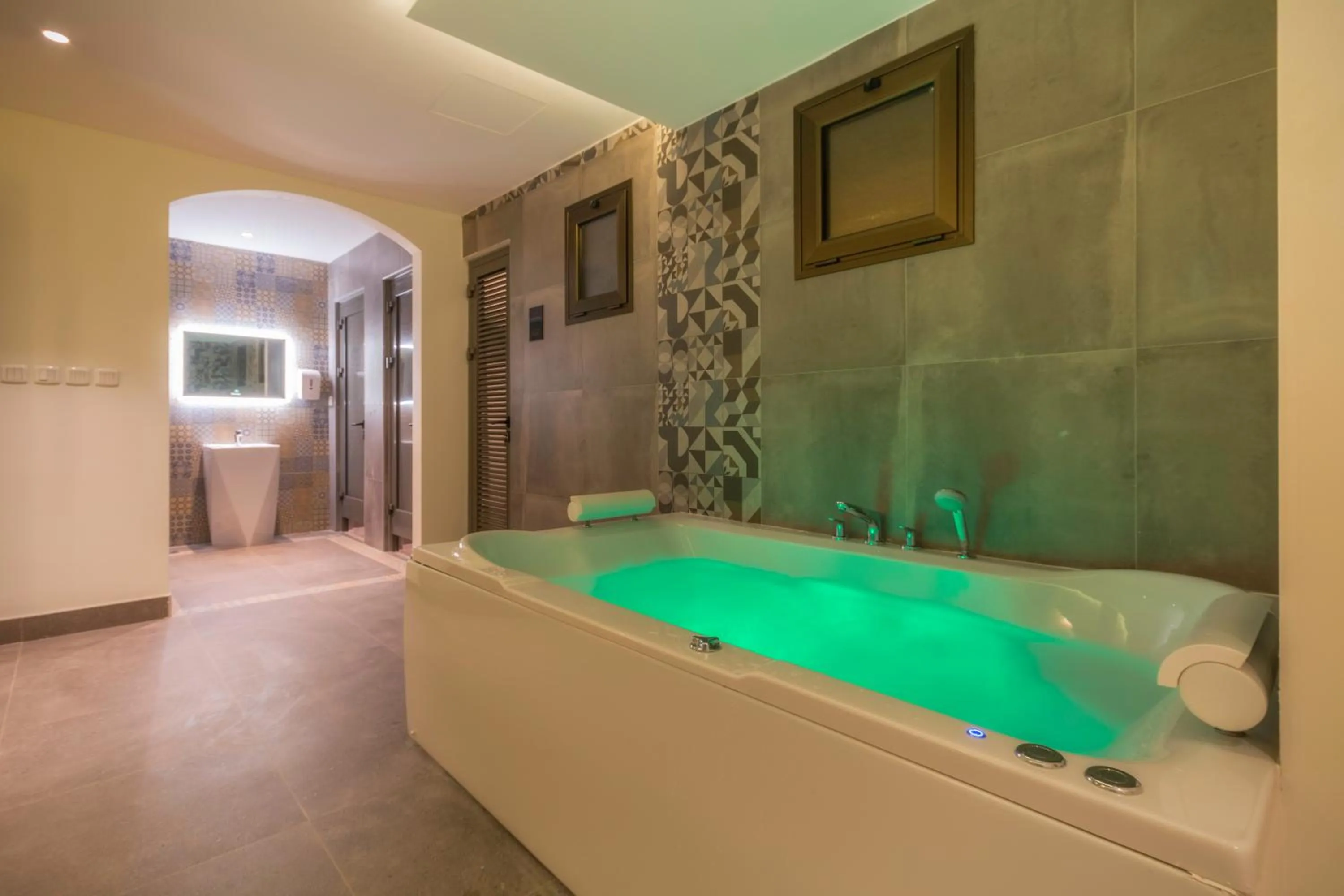 Spa and wellness centre/facilities in The Address Palace Apartments