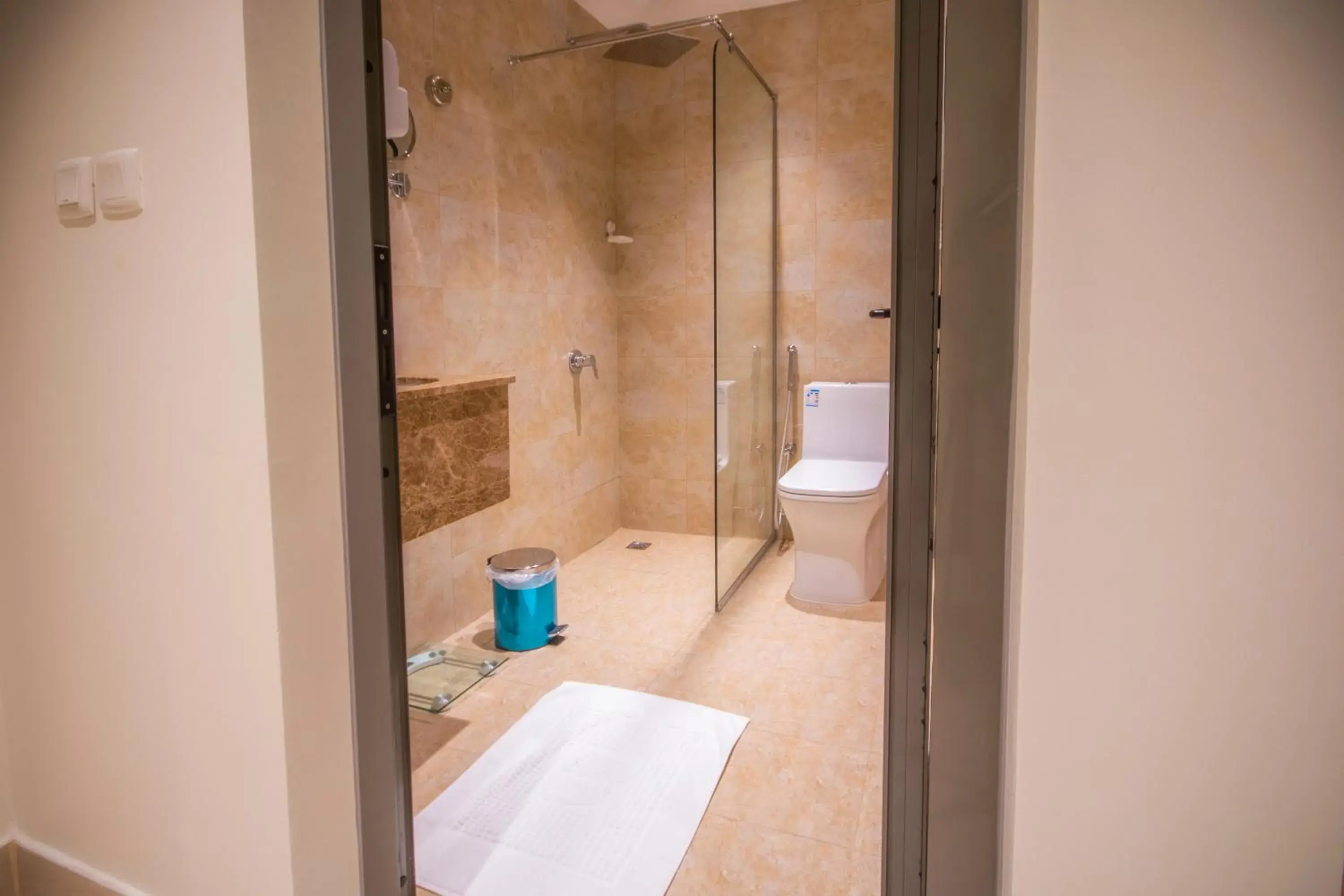 Large Twin Room in The Address Palace Apartments Large Twin Room in The Address Palace Apartments