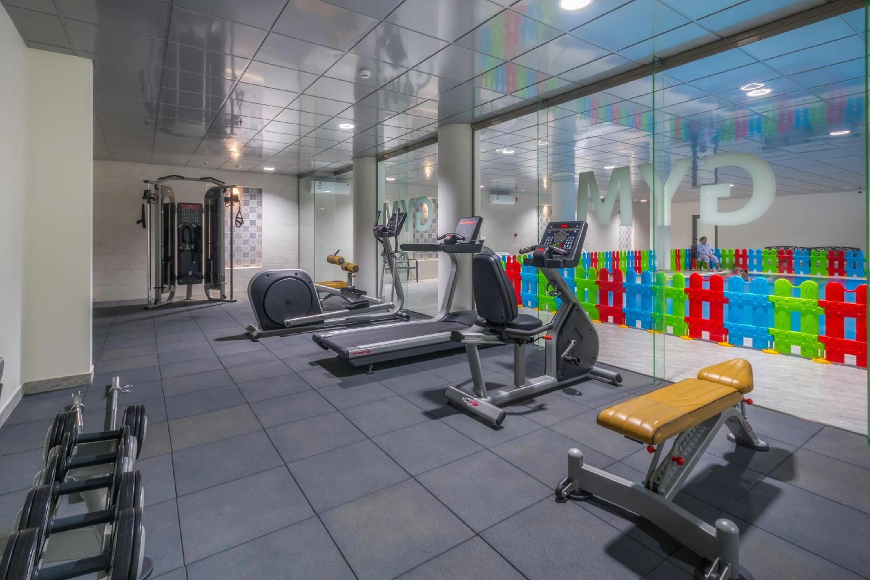 Fitness centre/facilities in The Address Palace Apartments
