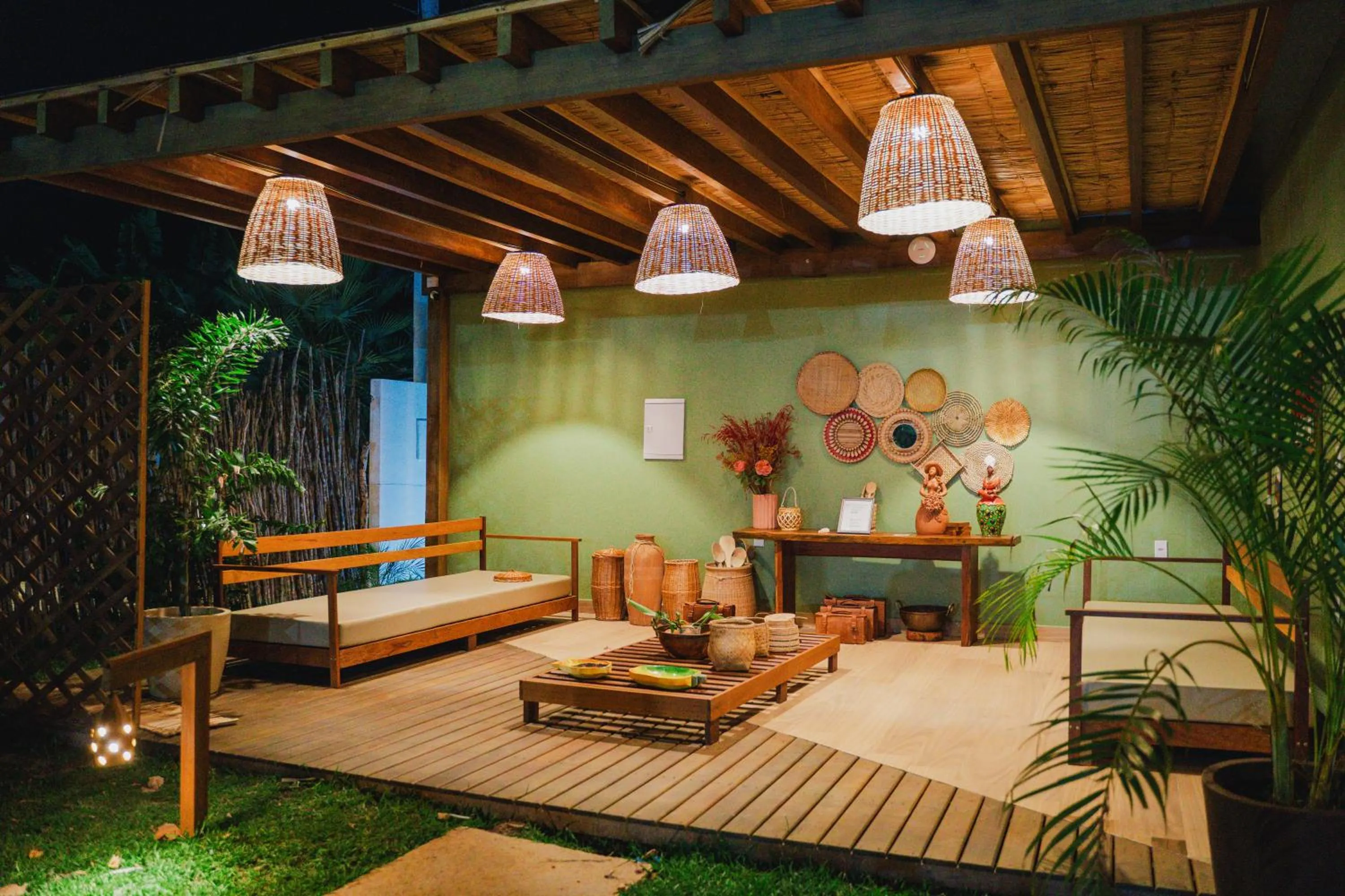 Property building, Bed in VILA ATY LODGE