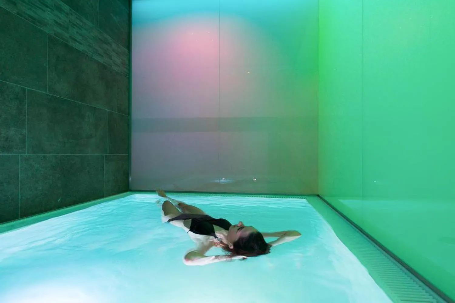 Swimming pool in Hotel Alex Business & SPA