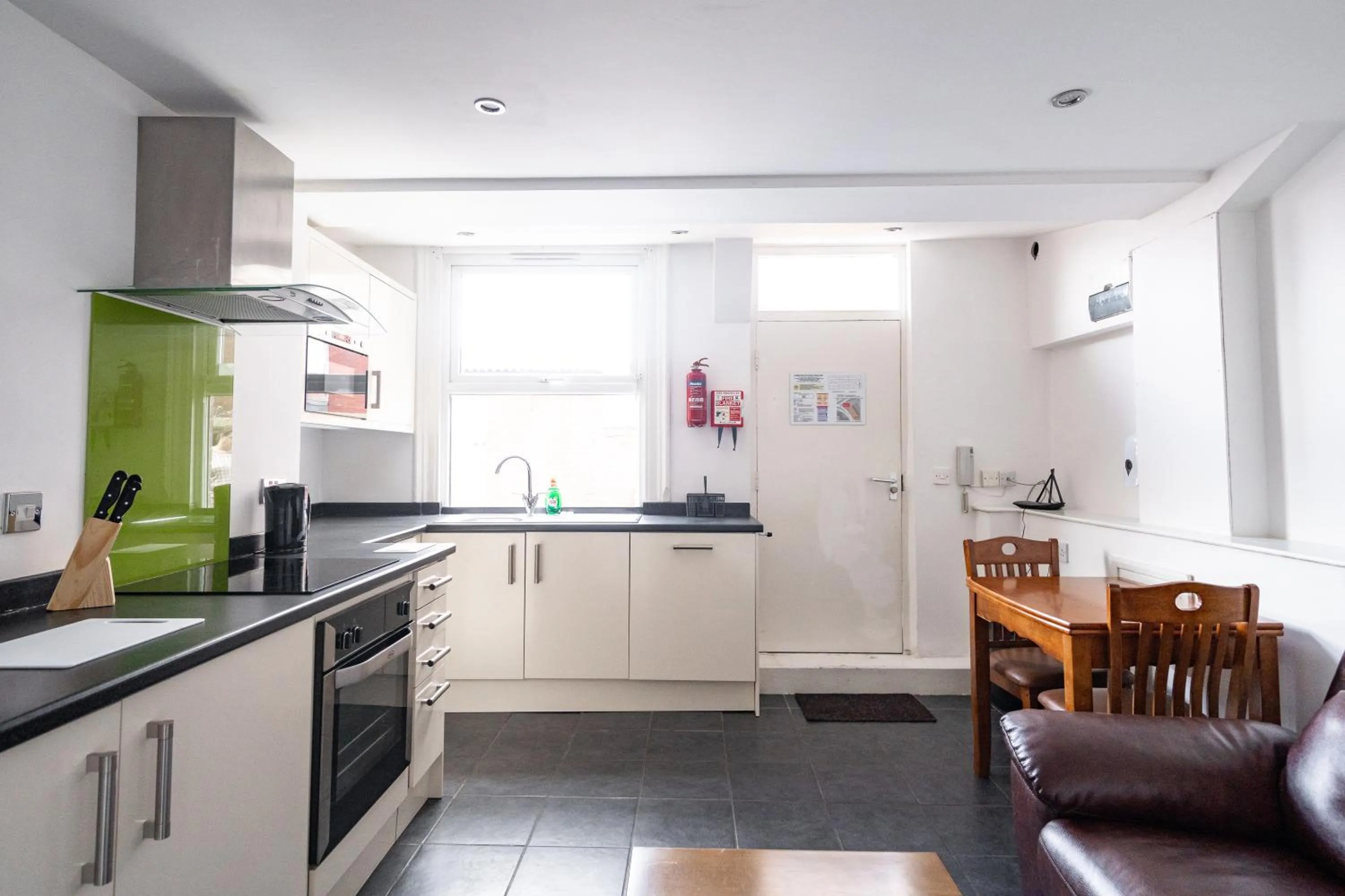 TV and multimedia in H.V Apartments