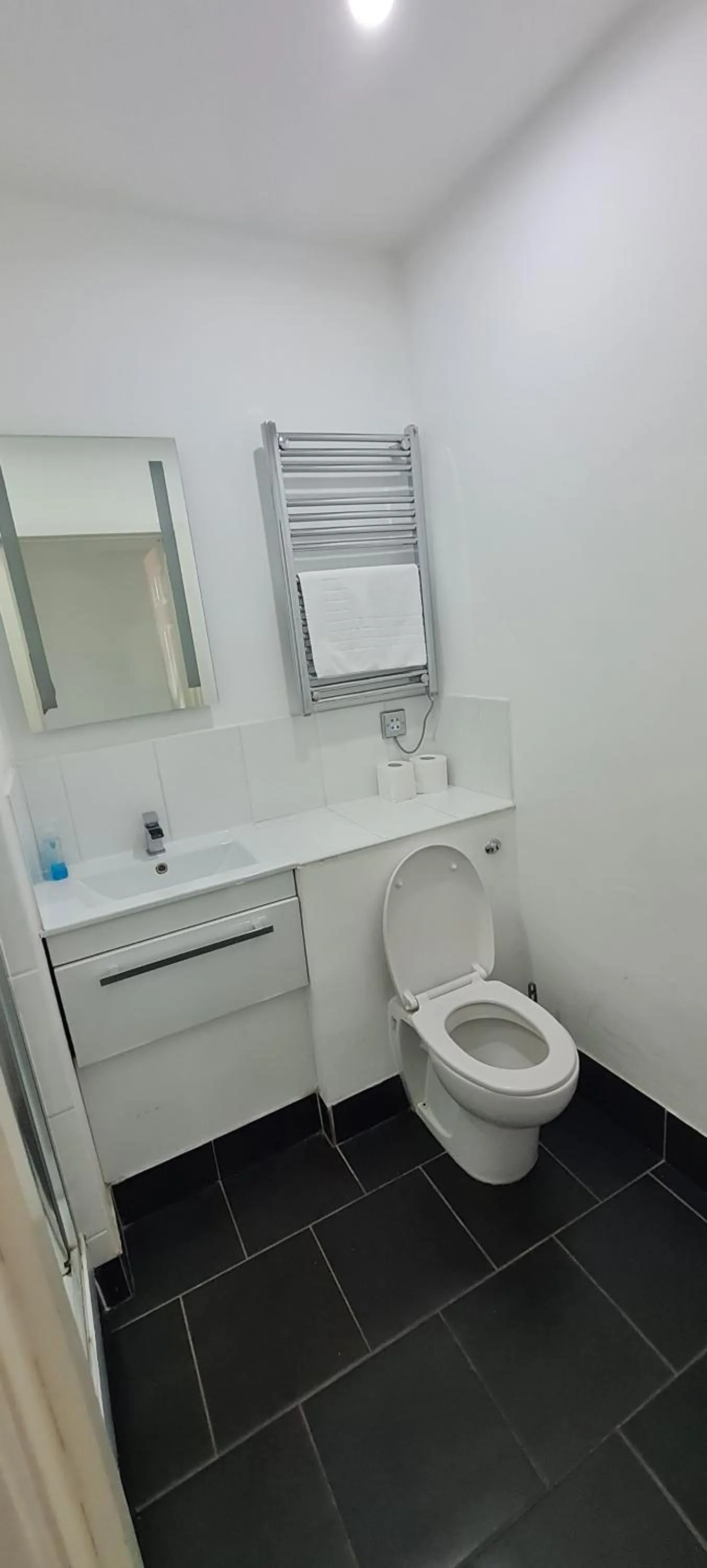 Toilet in H.V Apartments