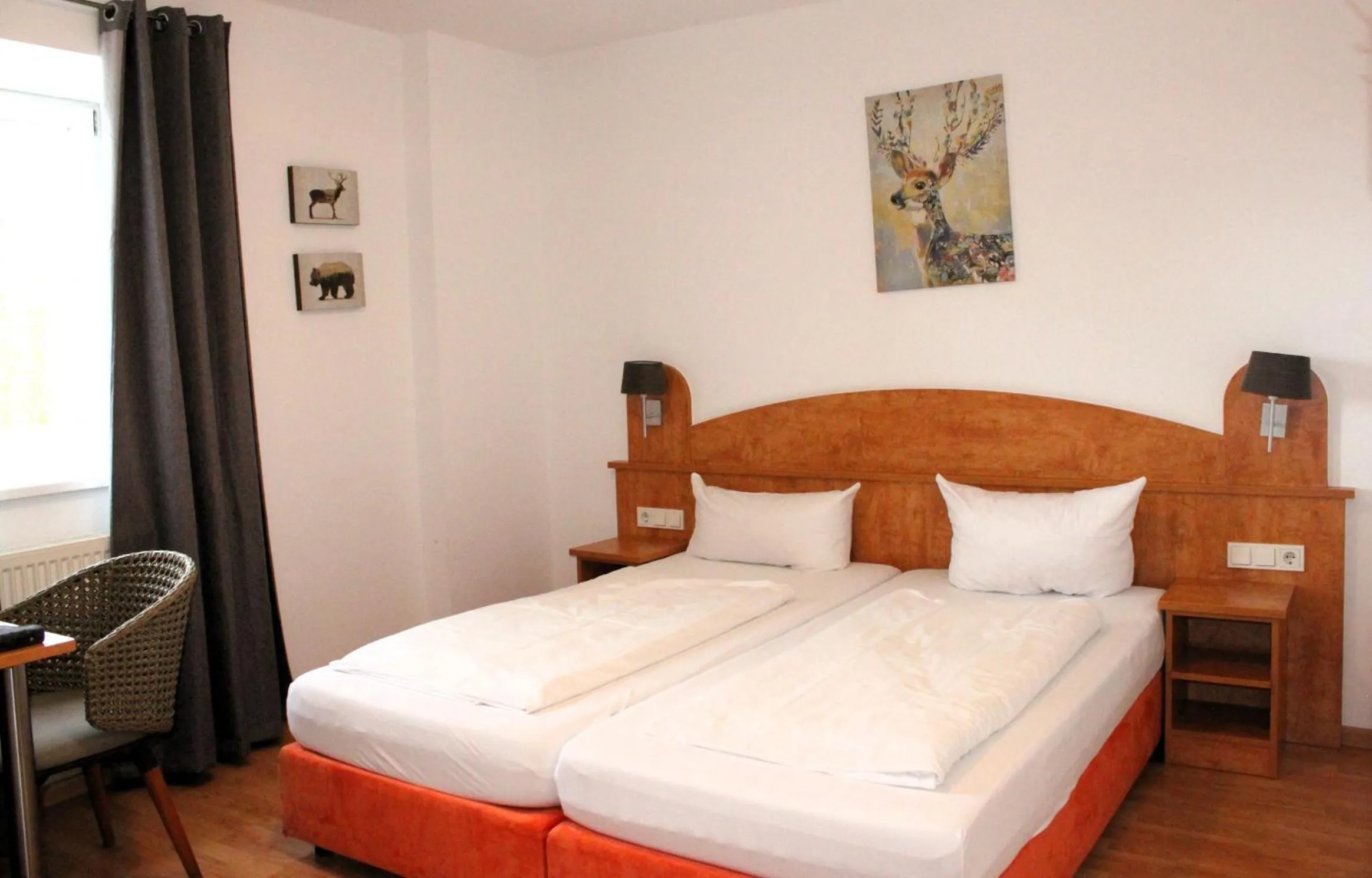 Bed in Hotel Waitzingers