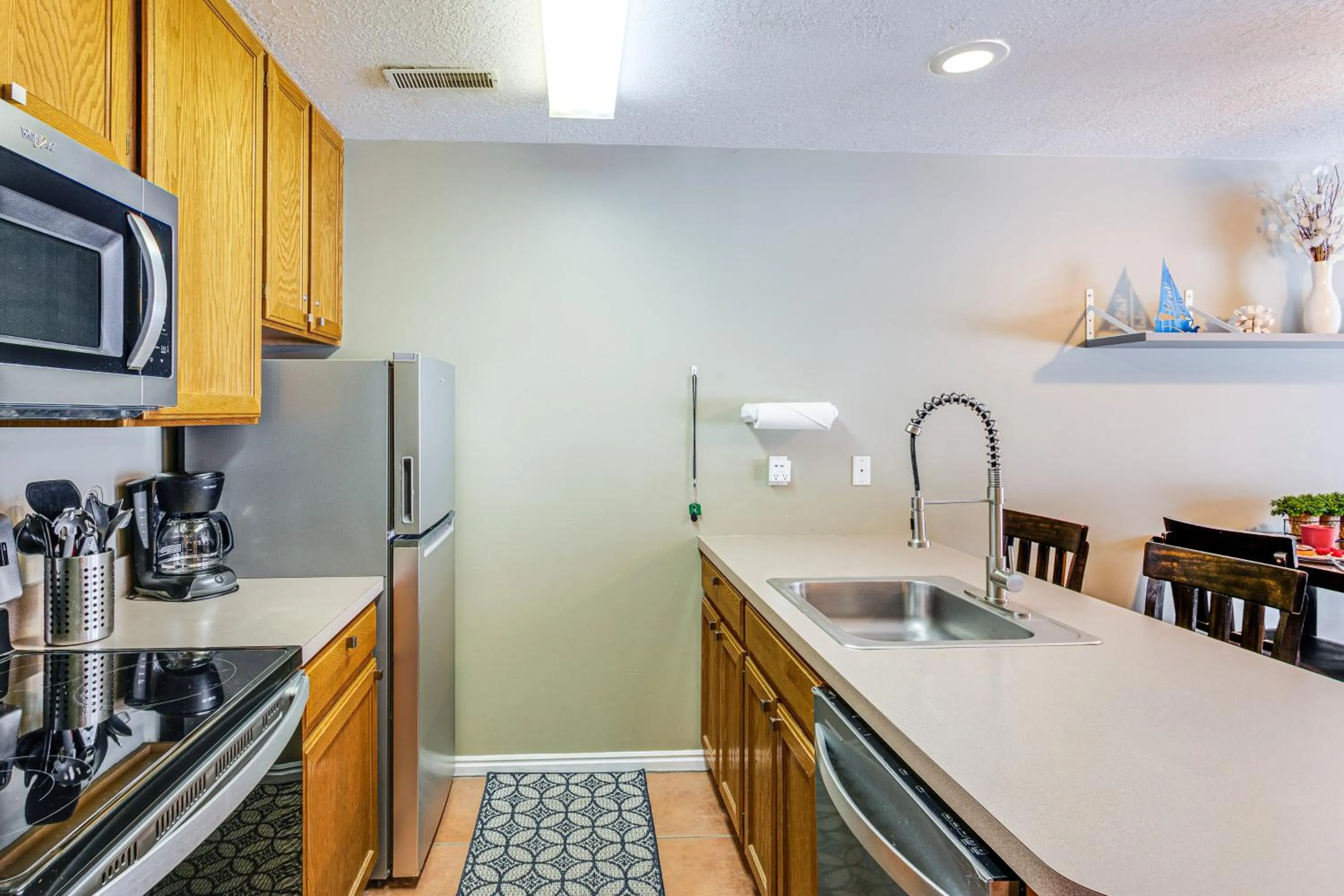 Garden City Condo with Pool Access by Bear Lake!