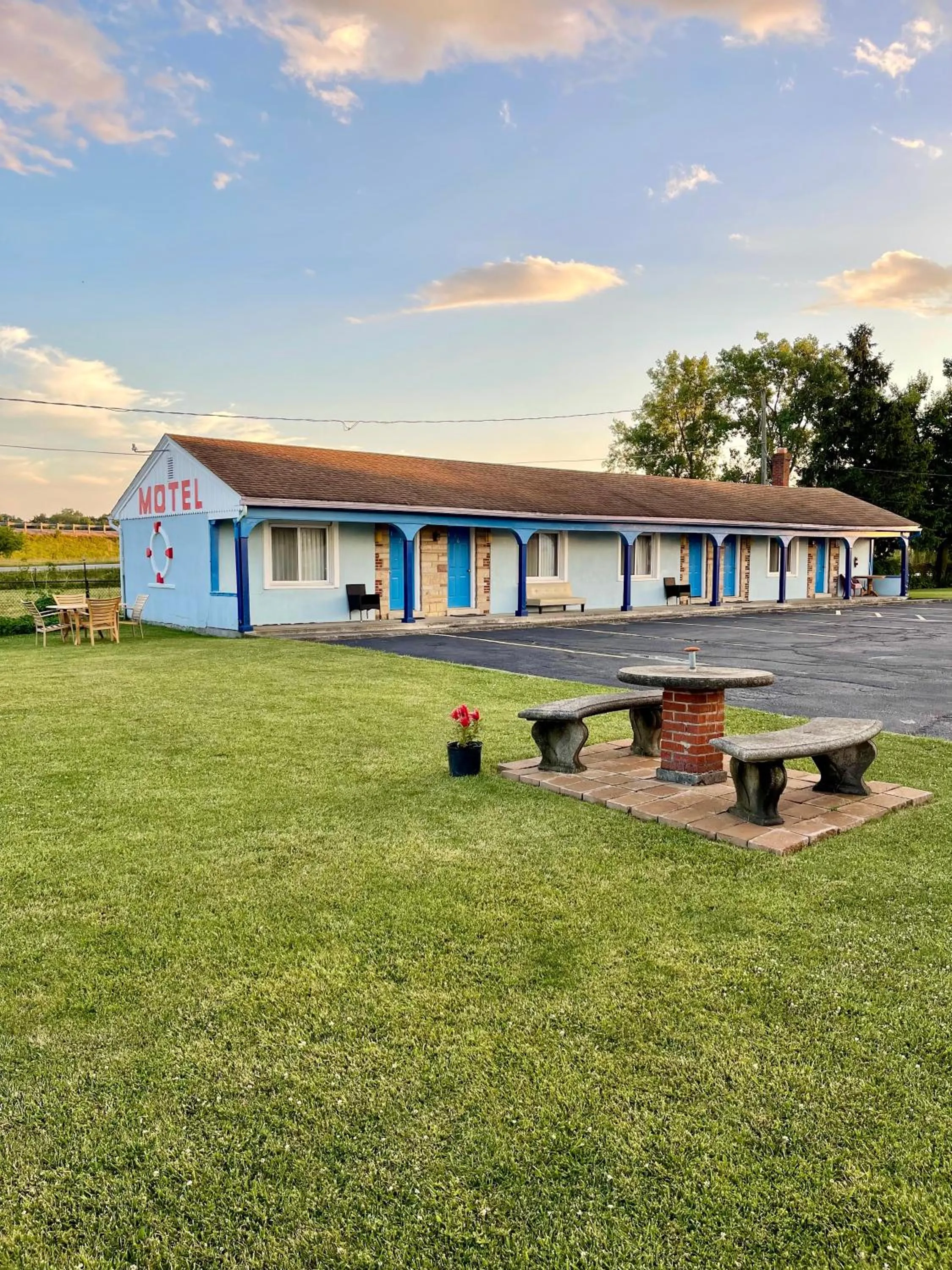 Property building in Best Motel Bowling Green