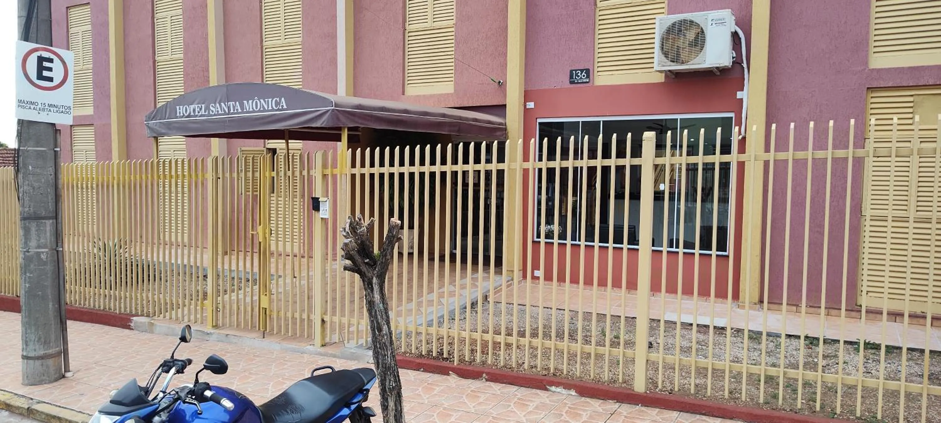 Facade/entrance in Hotel Sta Mônica Marília