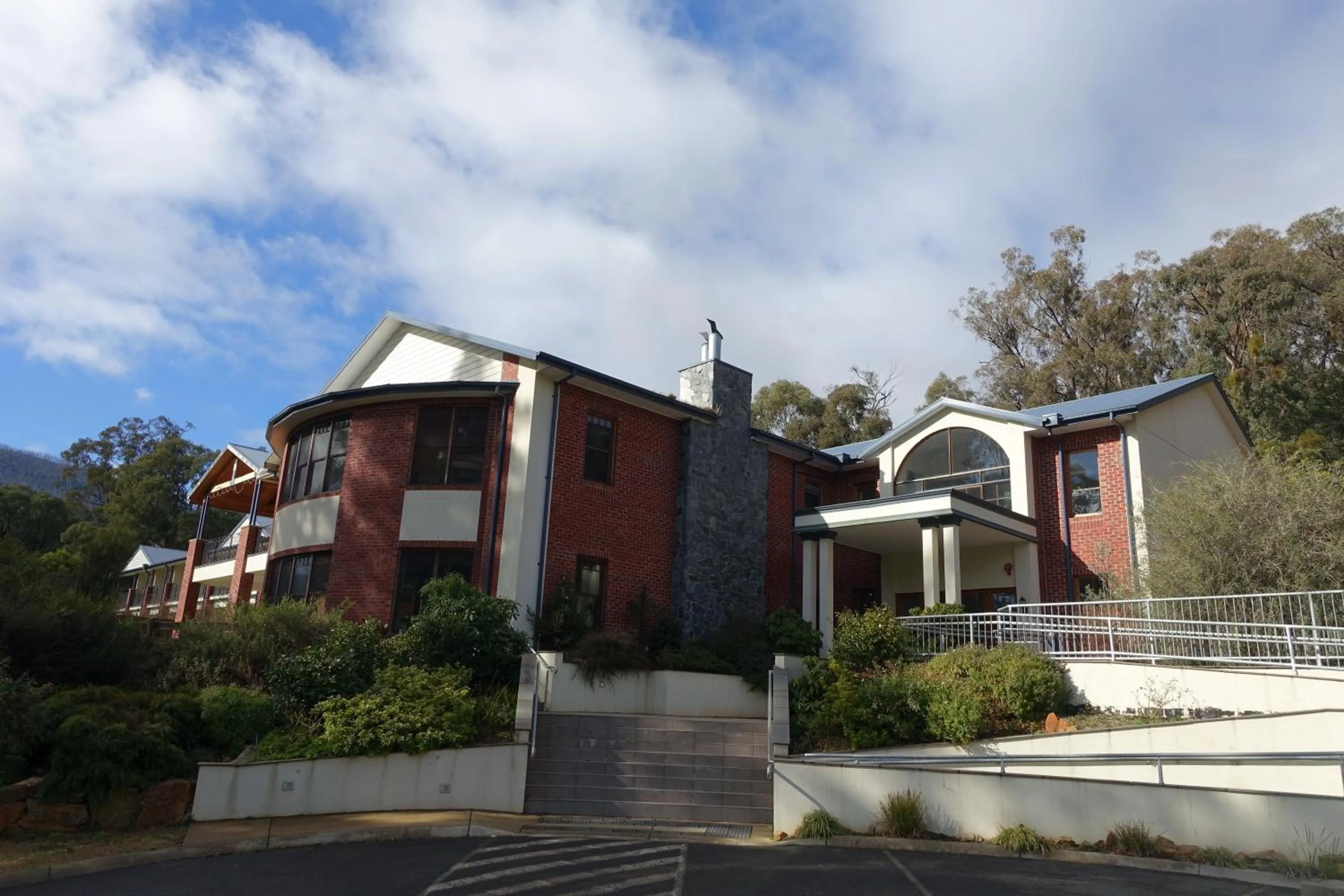 Elkanah Lodge and Conference Centre