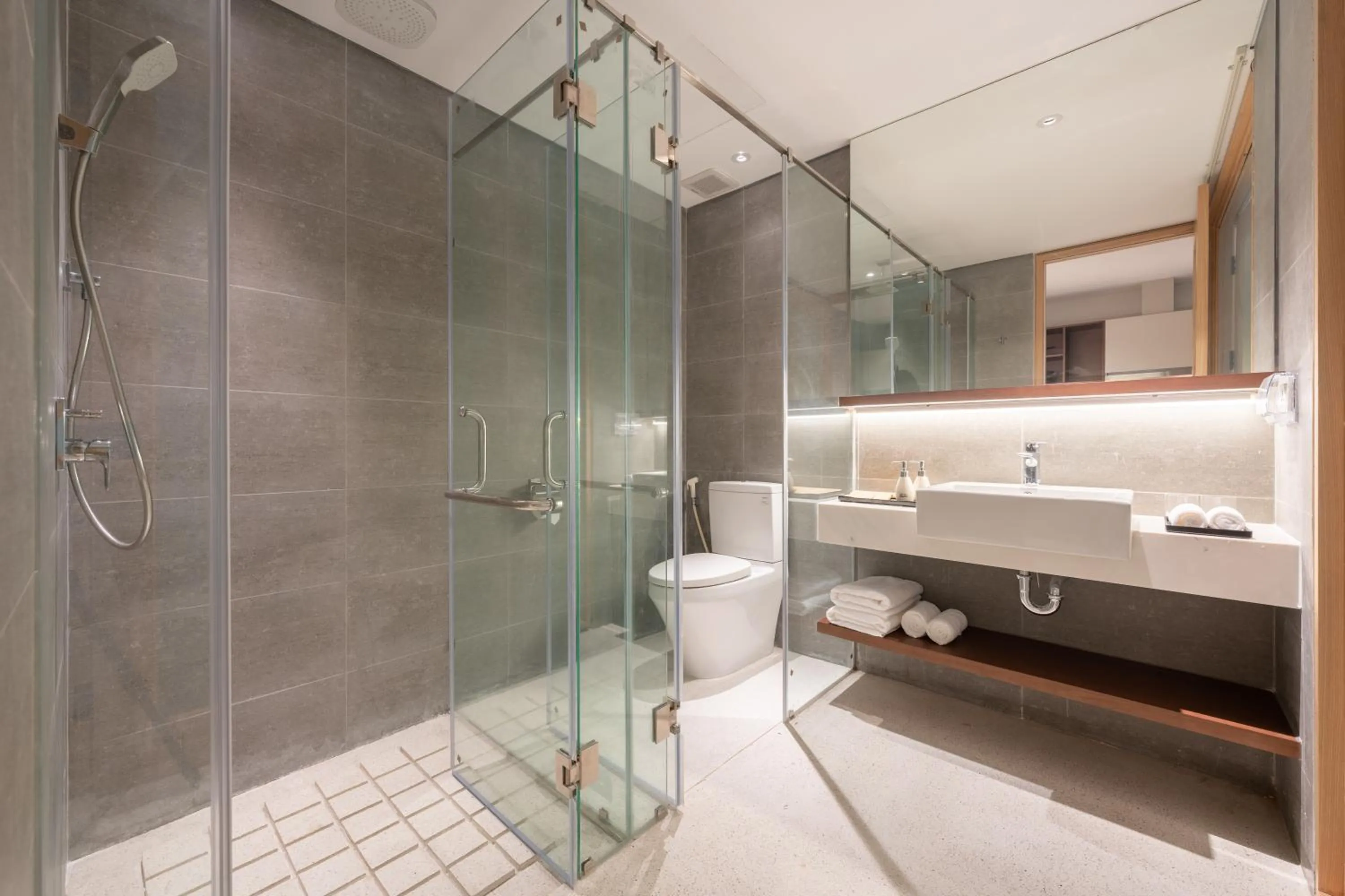Shower in Bi Eco Suites Hanoi
