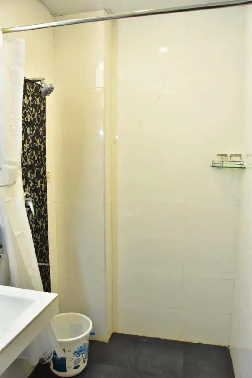 AGS HOLIDAY RESORTS AGS HOLIDAY RESORTS