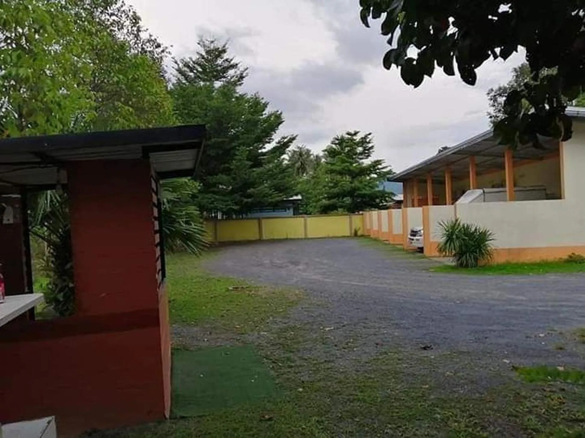Facade/entrance in Baan Rim Nam Resort