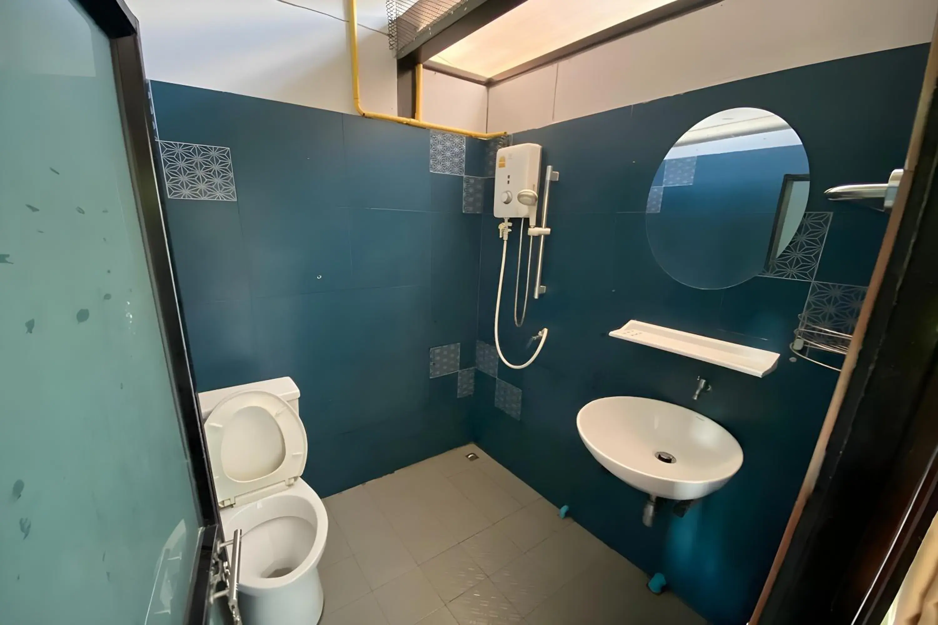 Bathroom in Baan Rim Nam Resort Bathroom in Baan Rim Nam Resort