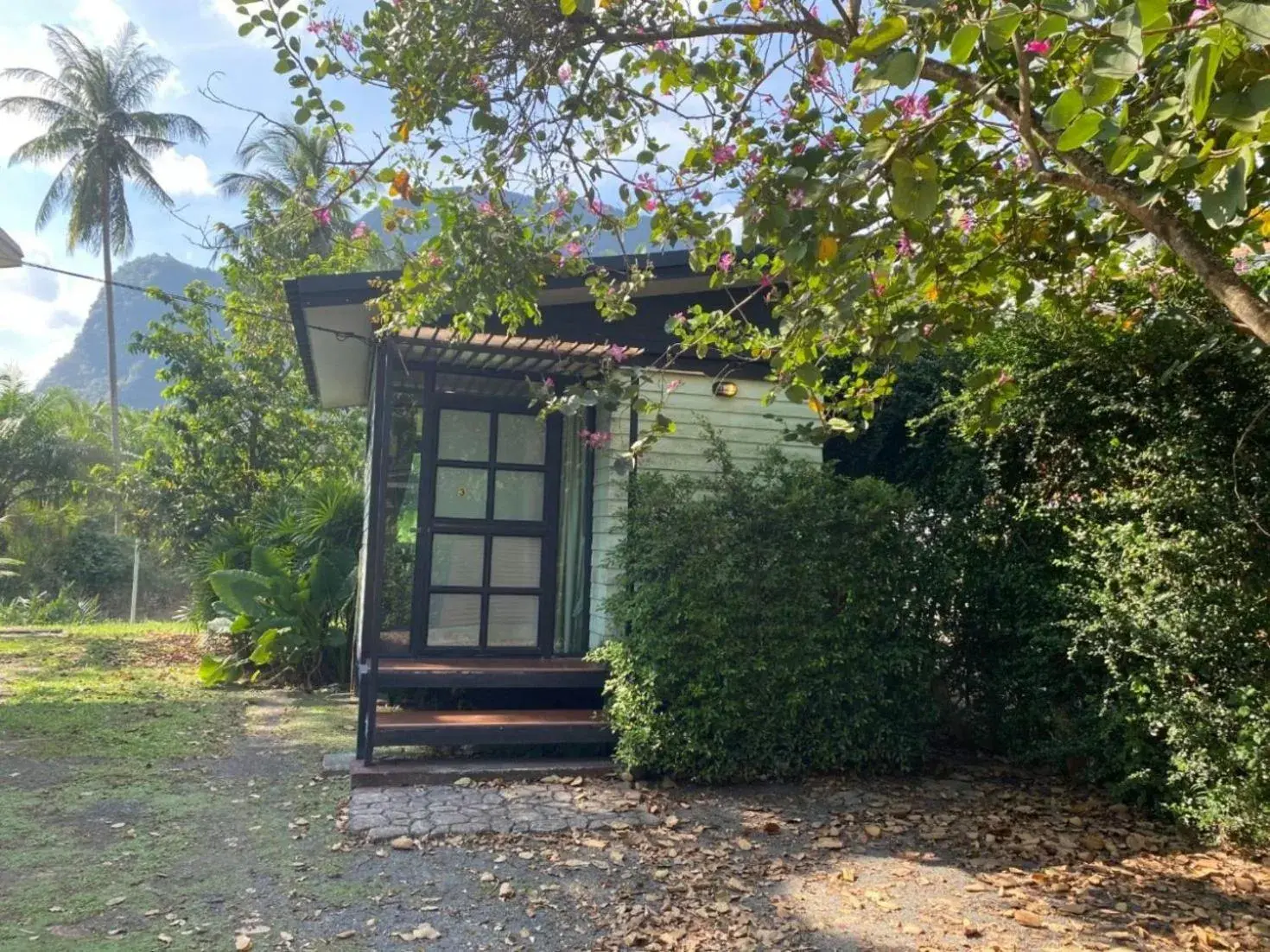 Facade/entrance in Baan Rim Nam Resort Facade/entrance in Baan Rim Nam Resort