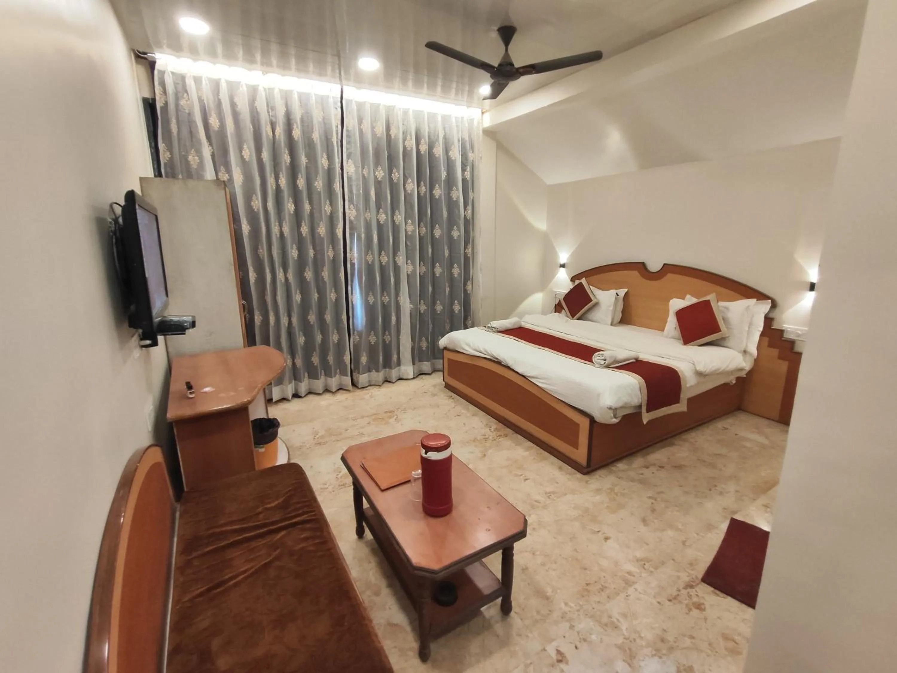 Bed in Hotel Always Welcome by SAH