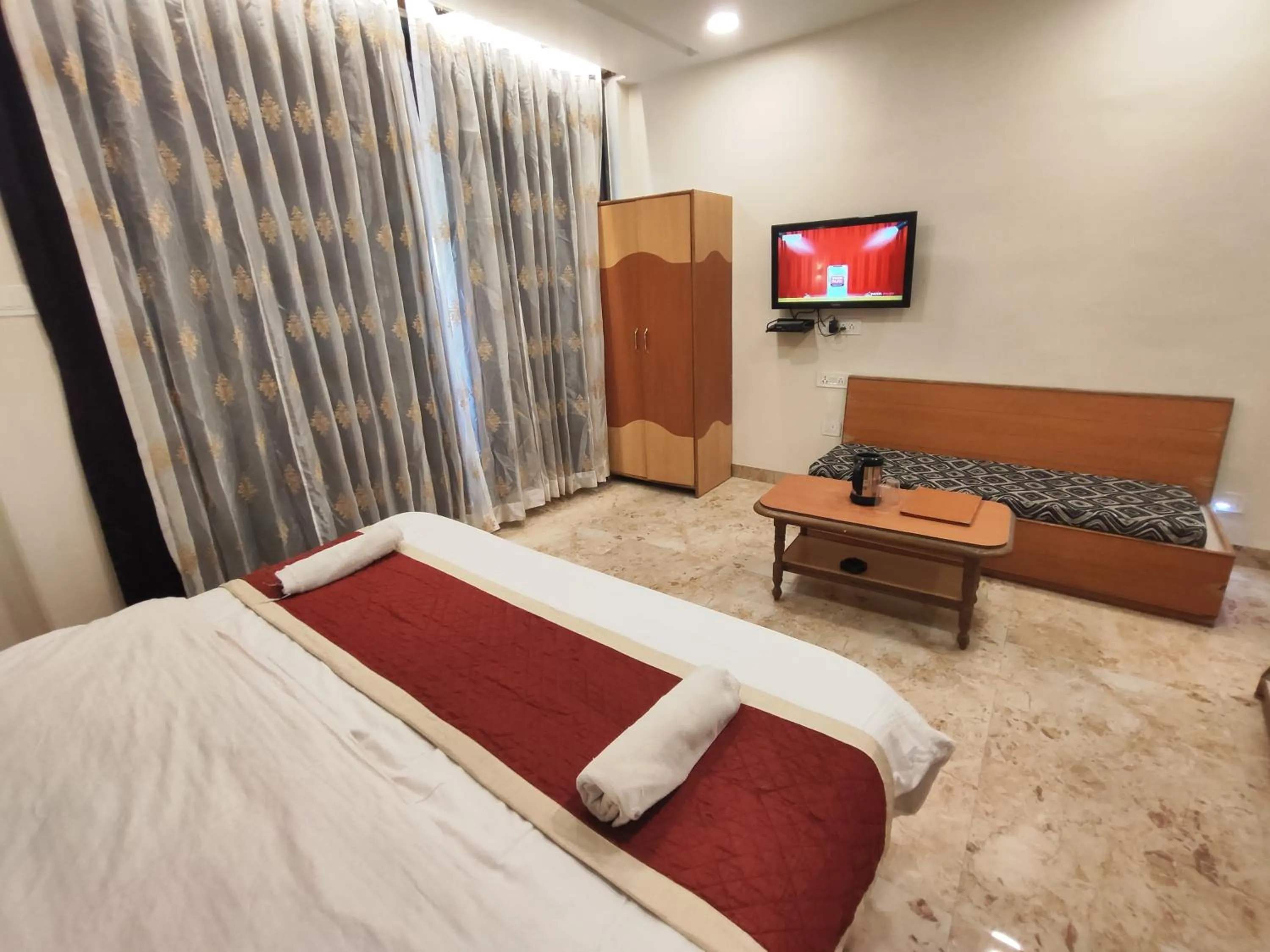 Bed in Hotel Always Welcome by SAH