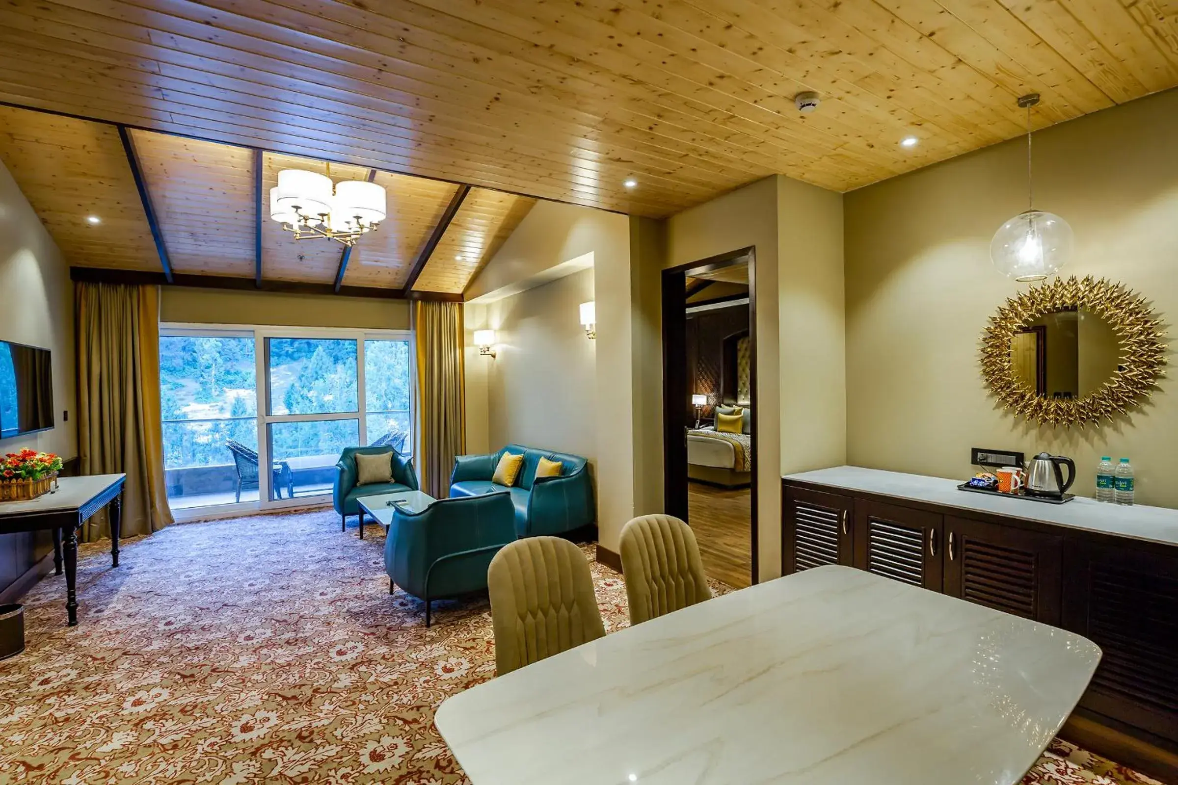 Living room in Fortune Park Dalhousie - Member ITC Hotels' Group Living room in Fortune Park Dalhousie - Member ITC Hotels' Group