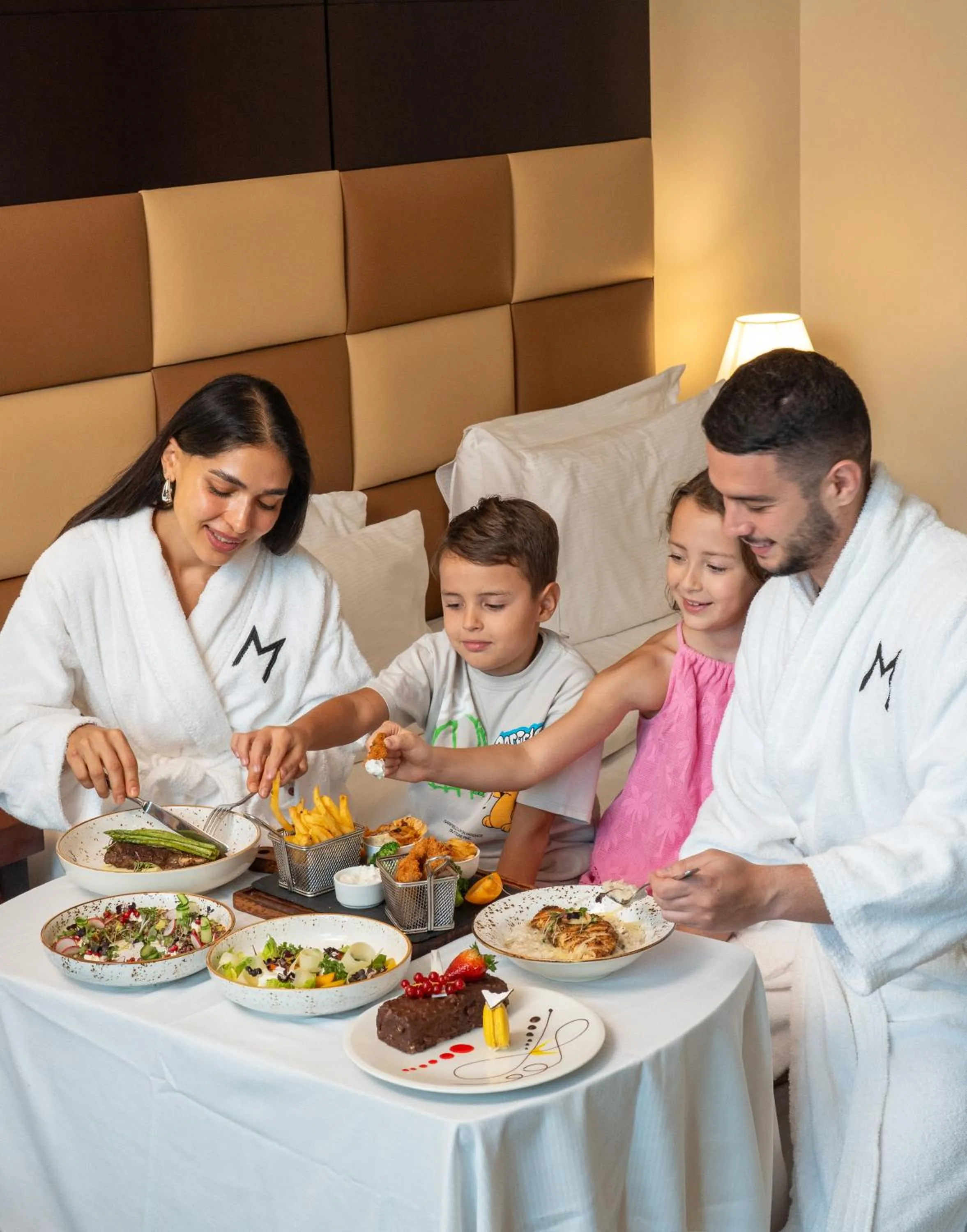 Food in Metropolitan Al Mafraq Hotel