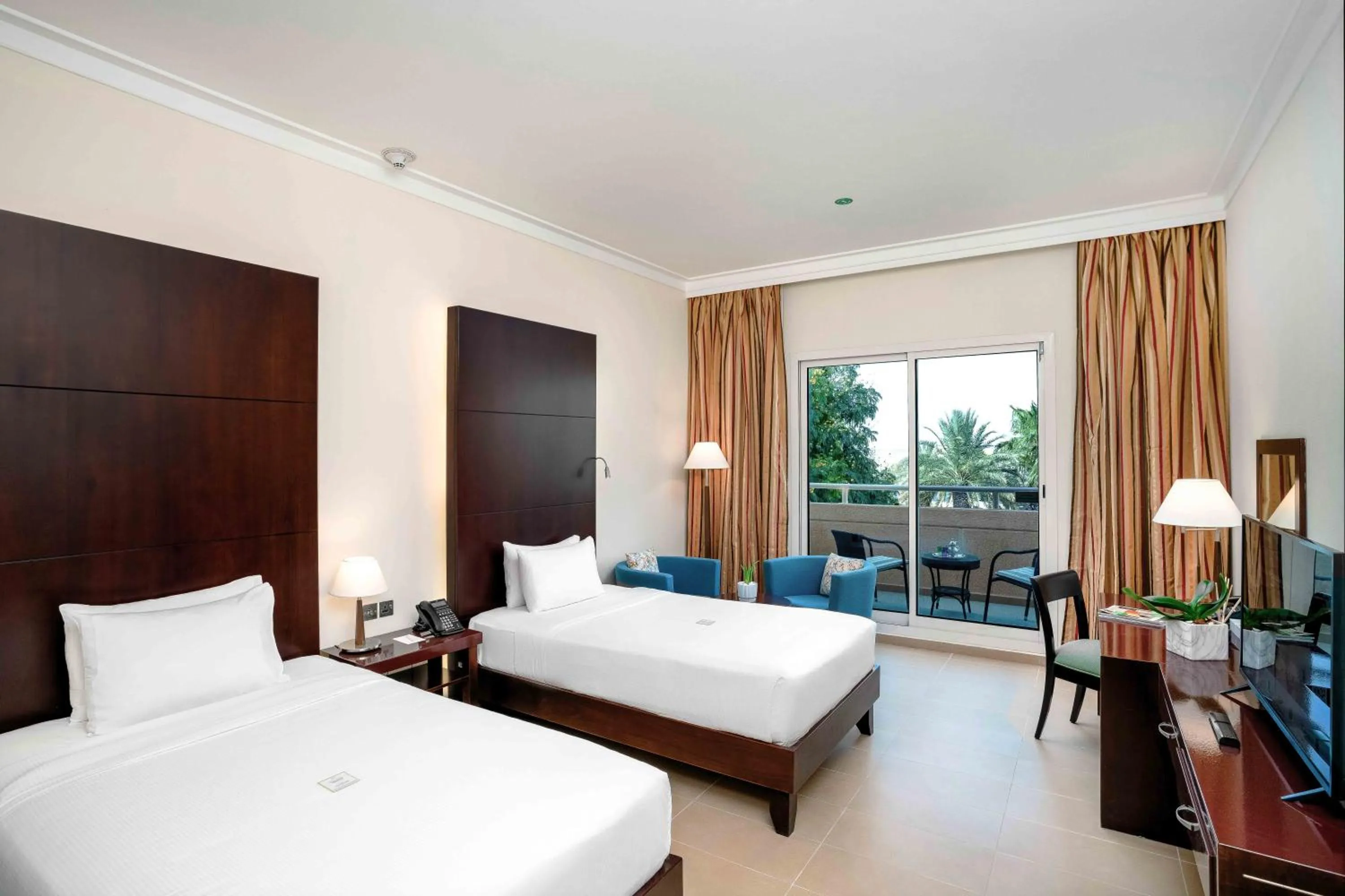 Bed in Metropolitan Al Mafraq Hotel