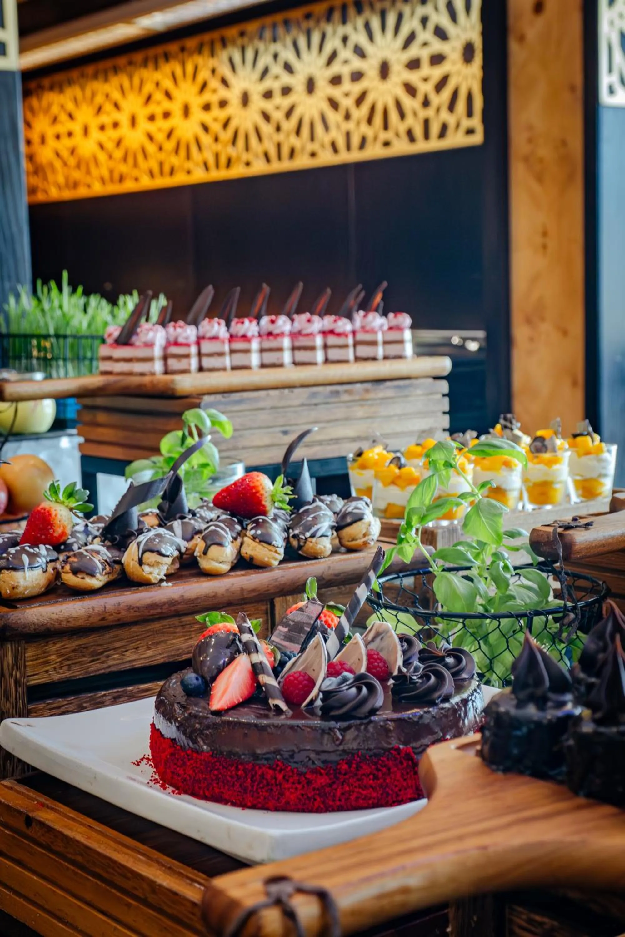 Buffet breakfast in Metropolitan Al Mafraq Hotel