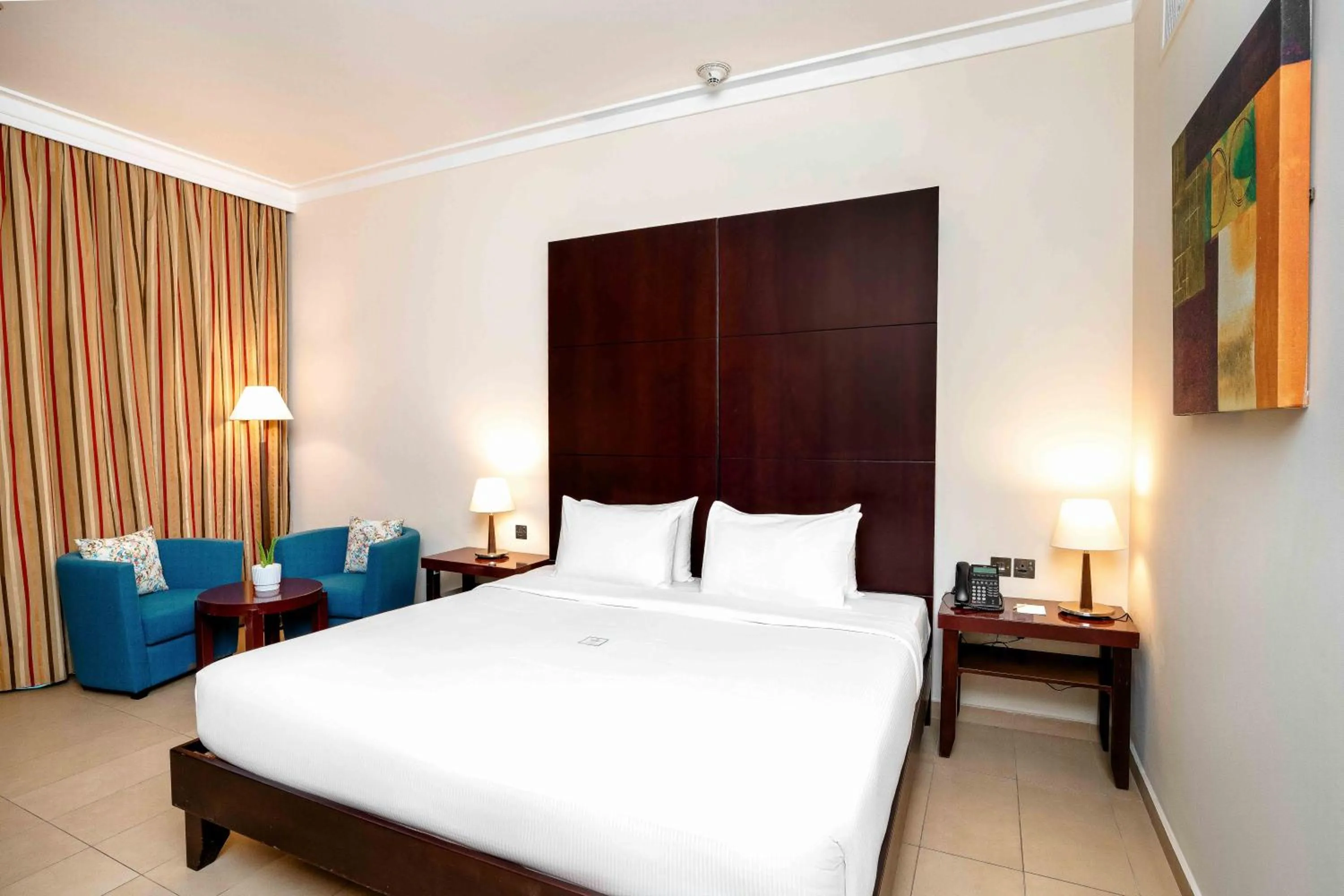 Deluxe Room Pool View with One King Bed - single occupancy in Metropolitan Al Mafraq Hotel