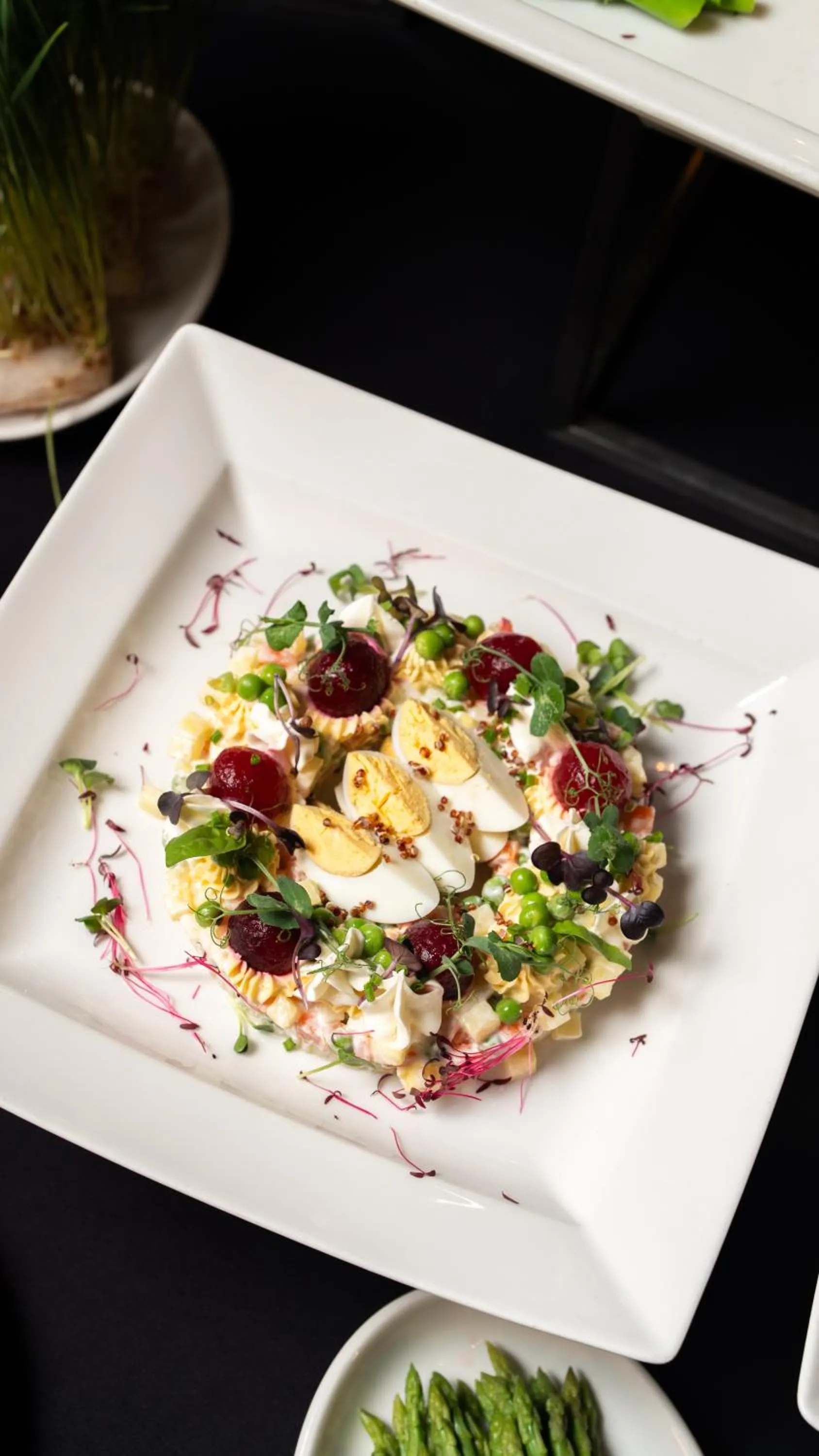 Food in Metropolitan Al Mafraq Hotel