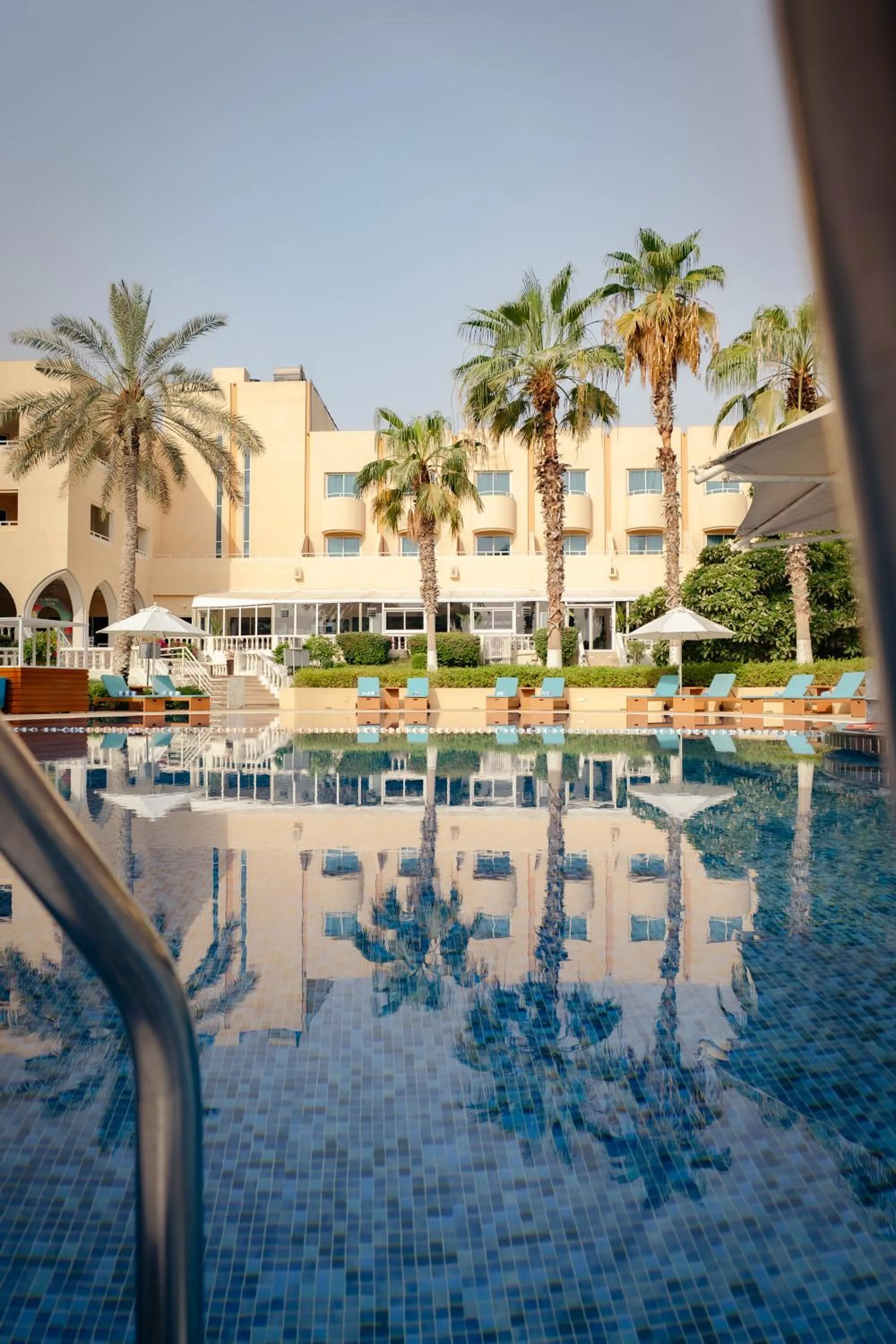 Swimming pool in Metropolitan Al Mafraq Hotel