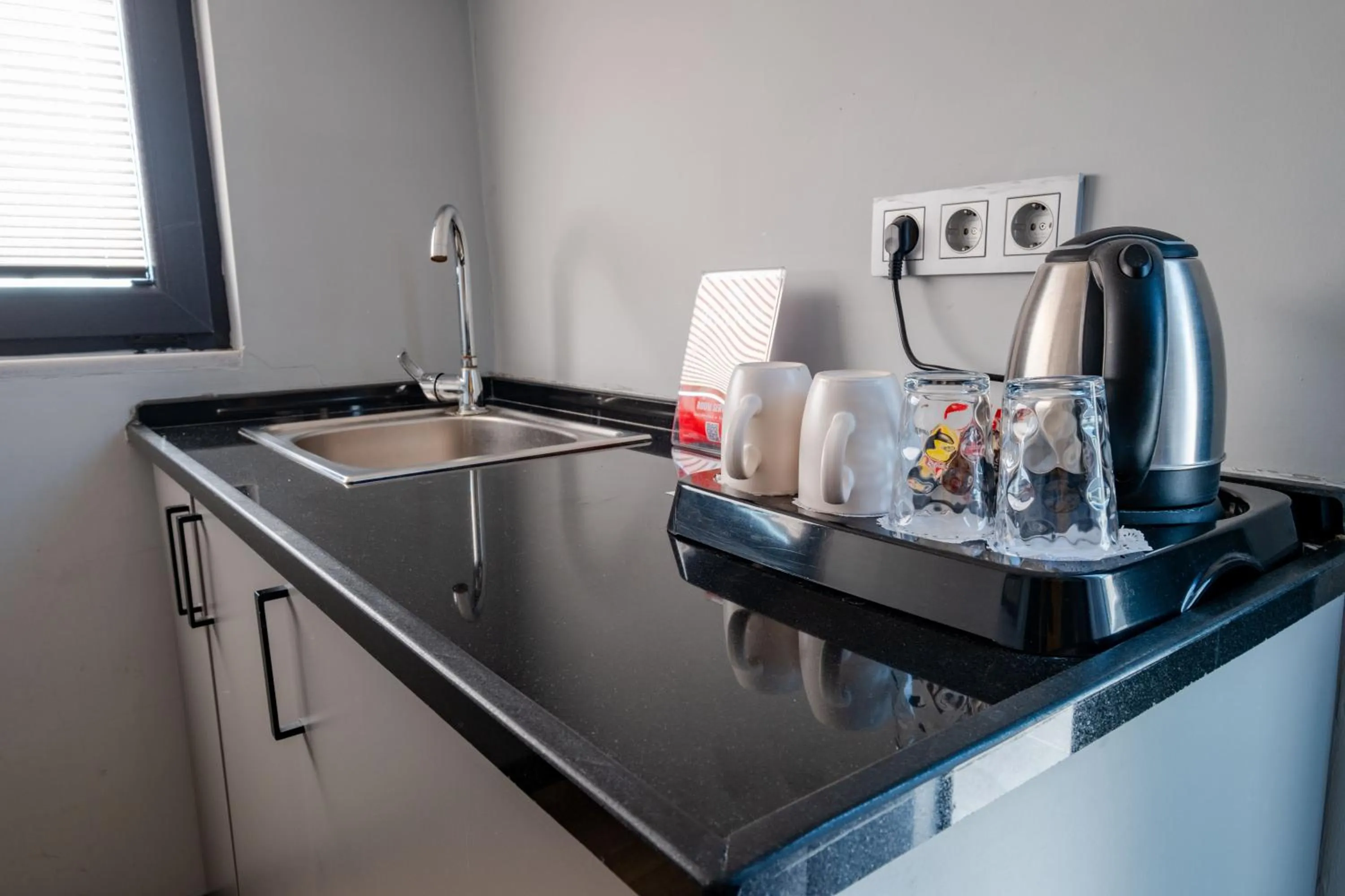 Coffee/tea facilities in The Row Taksim Hotel