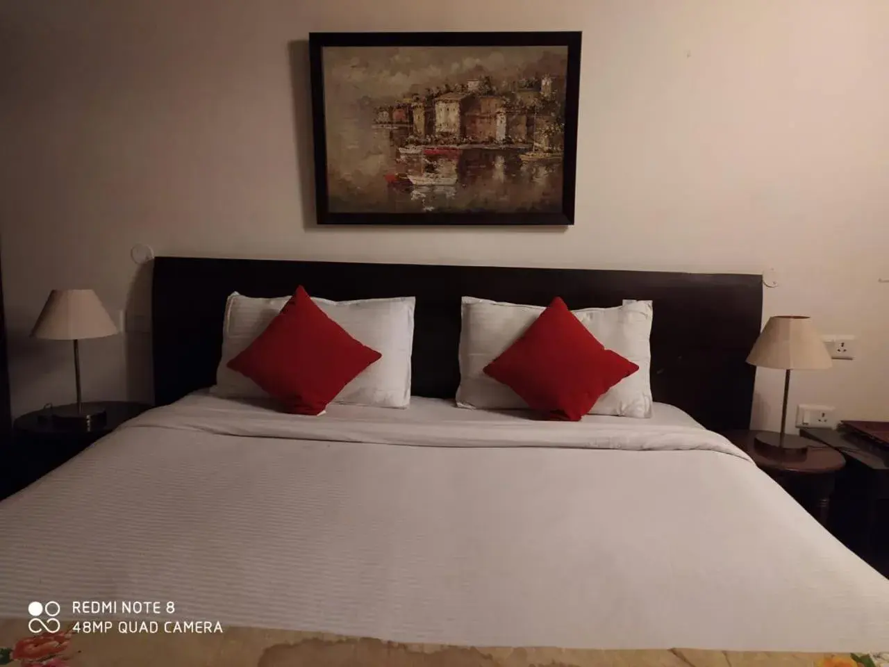 Bed in Manu Maharani Regency Bed in Manu Maharani Regency