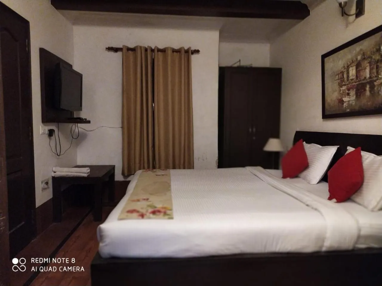 Bed in Manu Maharani Regency