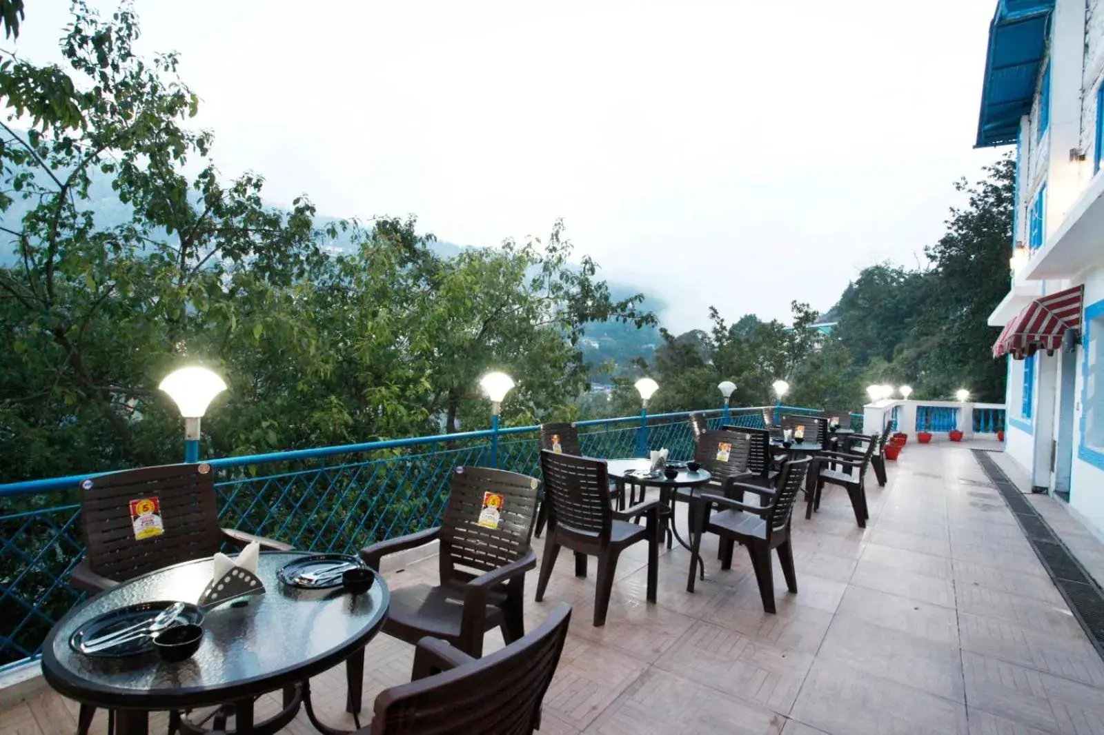 Restaurant/places to eat in Manu Maharani Regency Restaurant/places to eat in Manu Maharani Regency