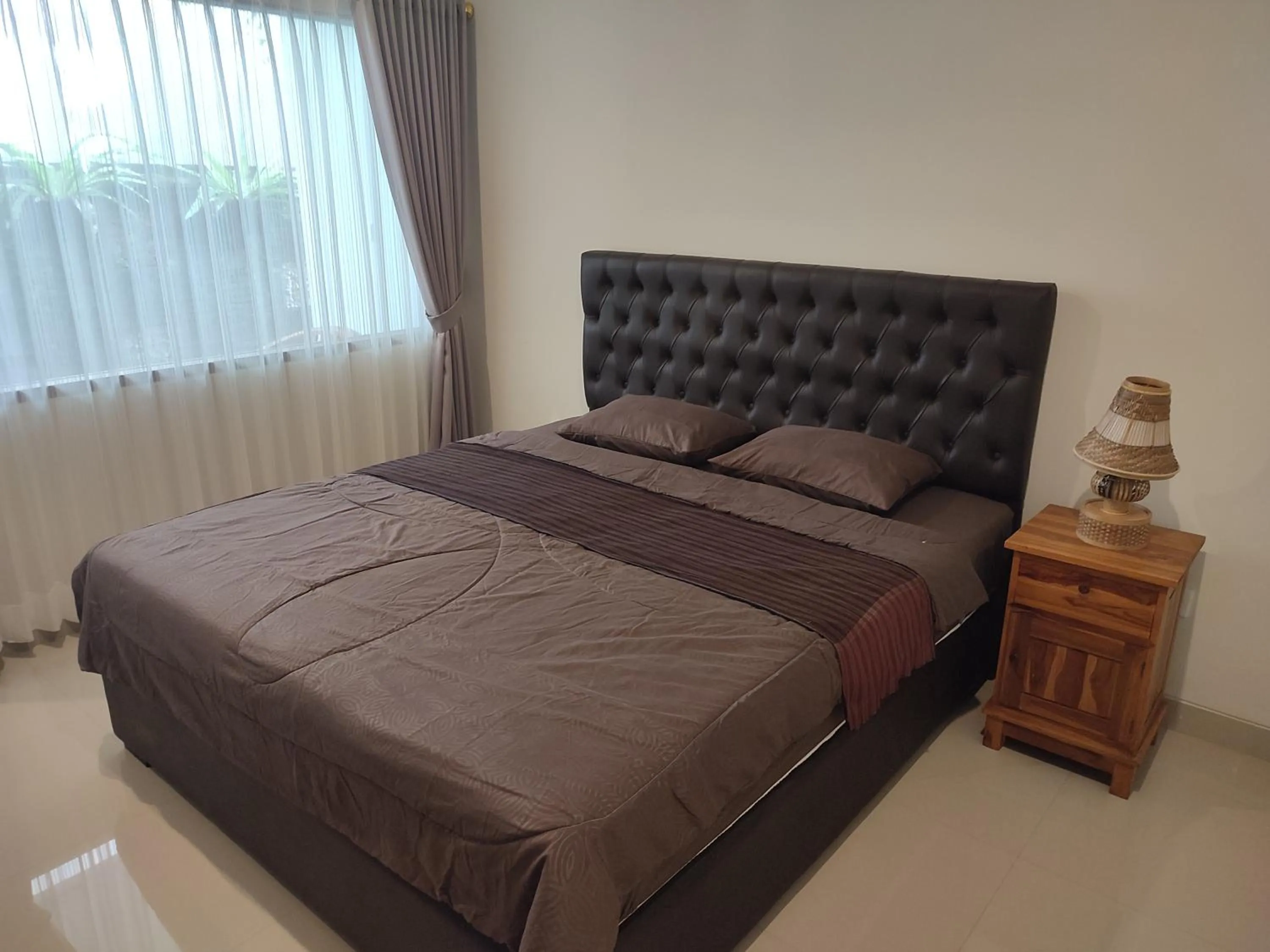 Shower, Bed in Kubu Di-Kayla's