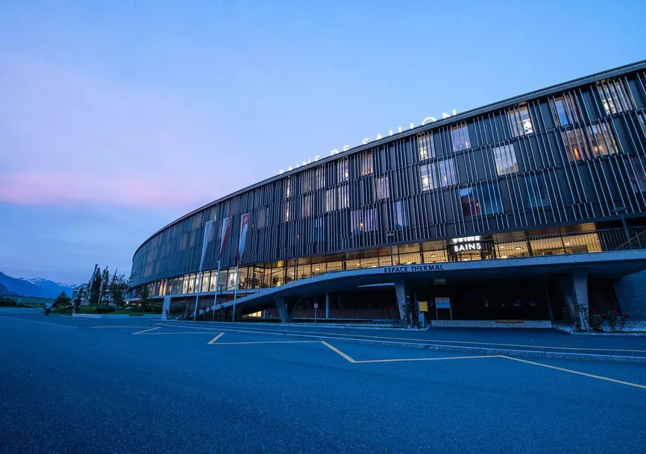Facade/entrance in Hôtel des Bains de Saillon Facade/entrance in Hôtel des Bains de Saillon