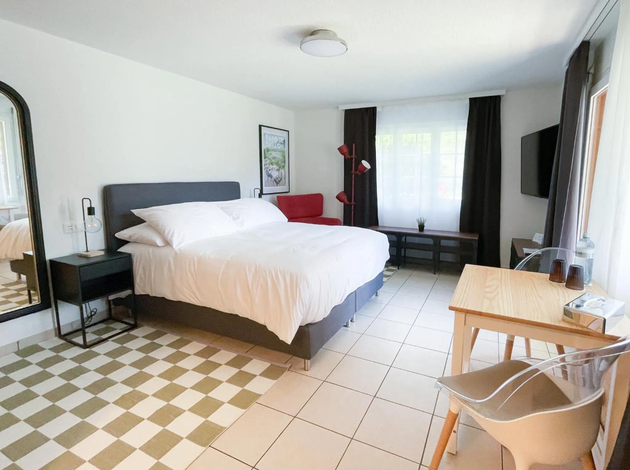 Bed in Hôtel des Bains de Saillon