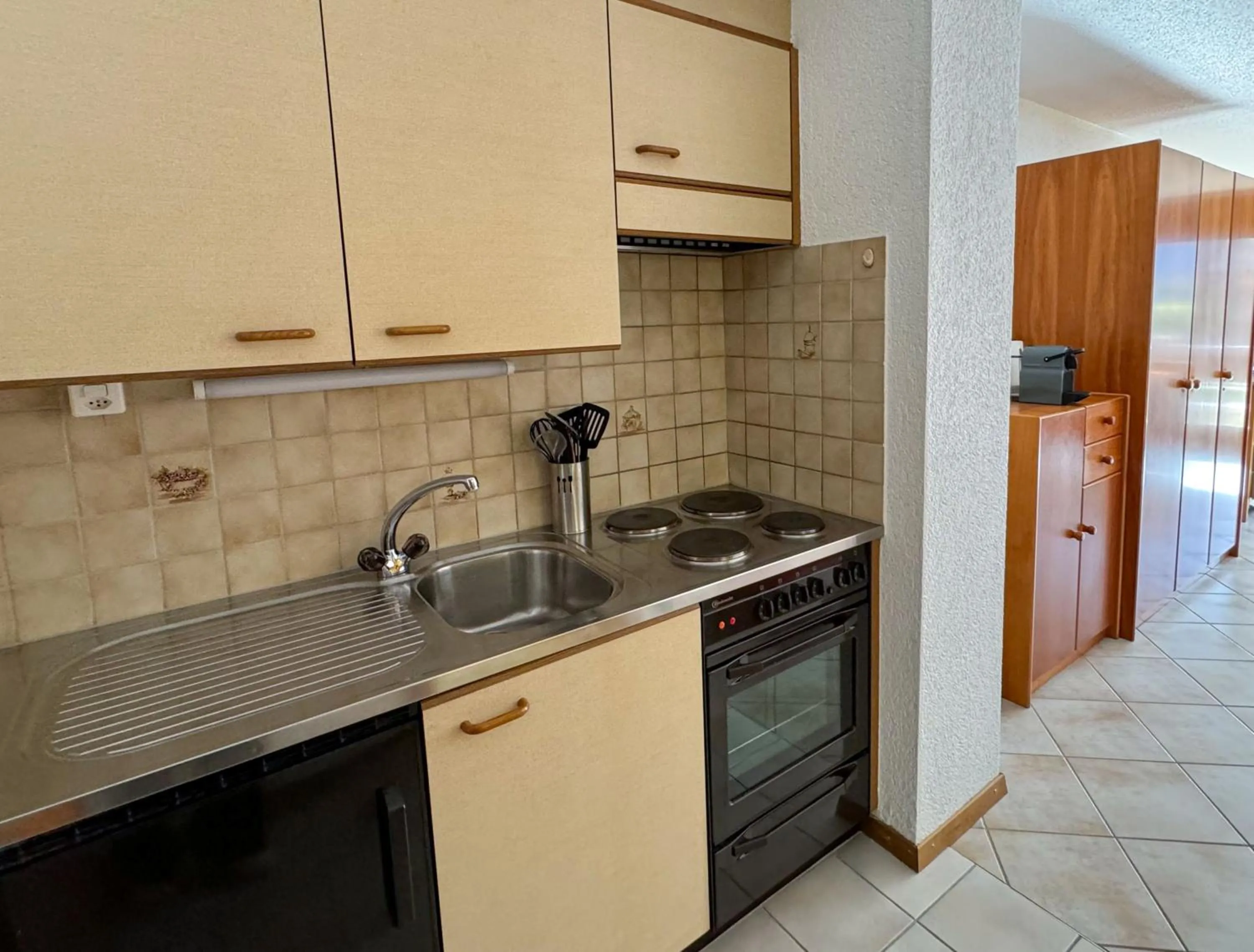 kitchen in Hôtel des Bains de Saillon