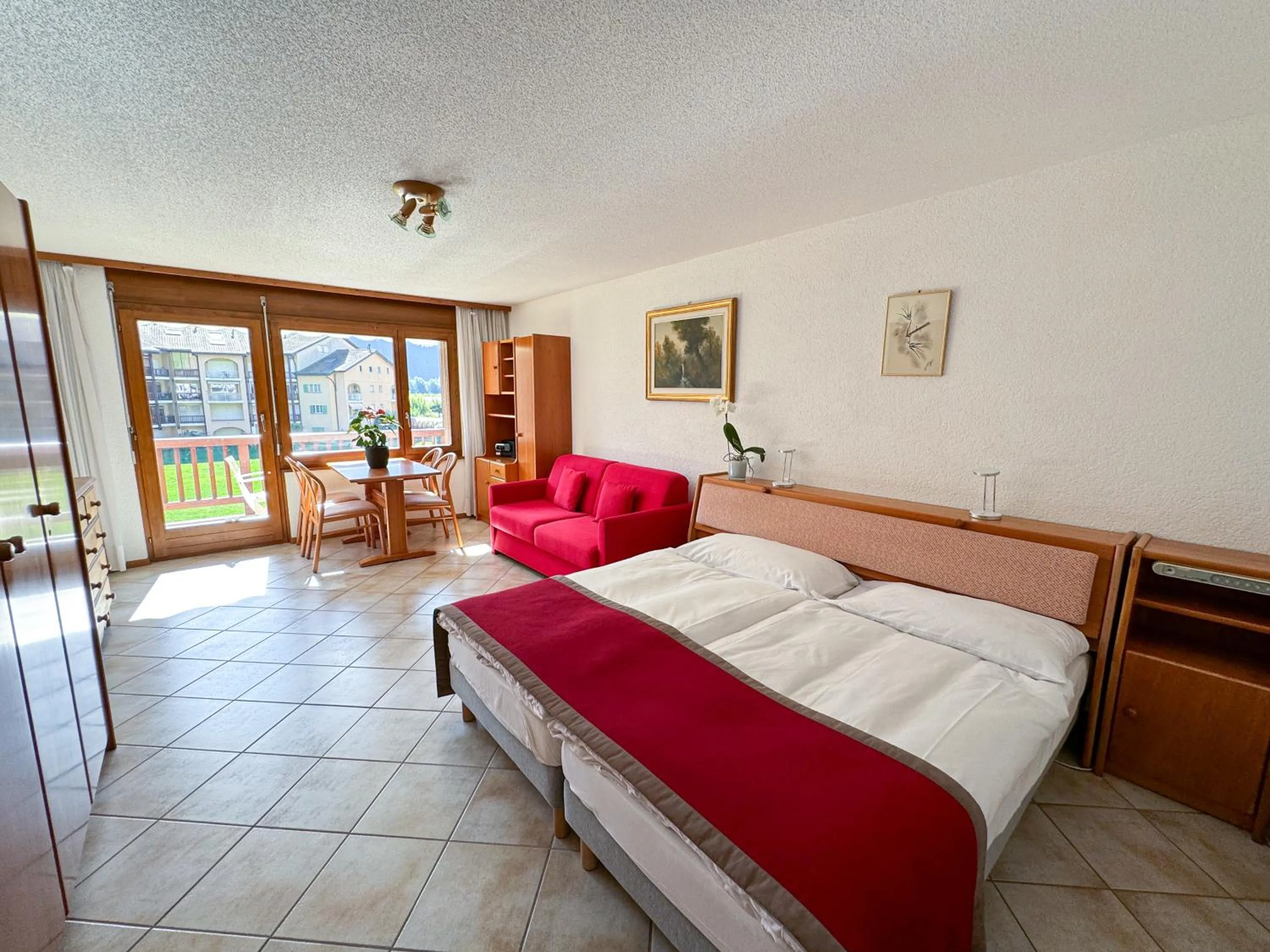 Bed in Hôtel des Bains de Saillon