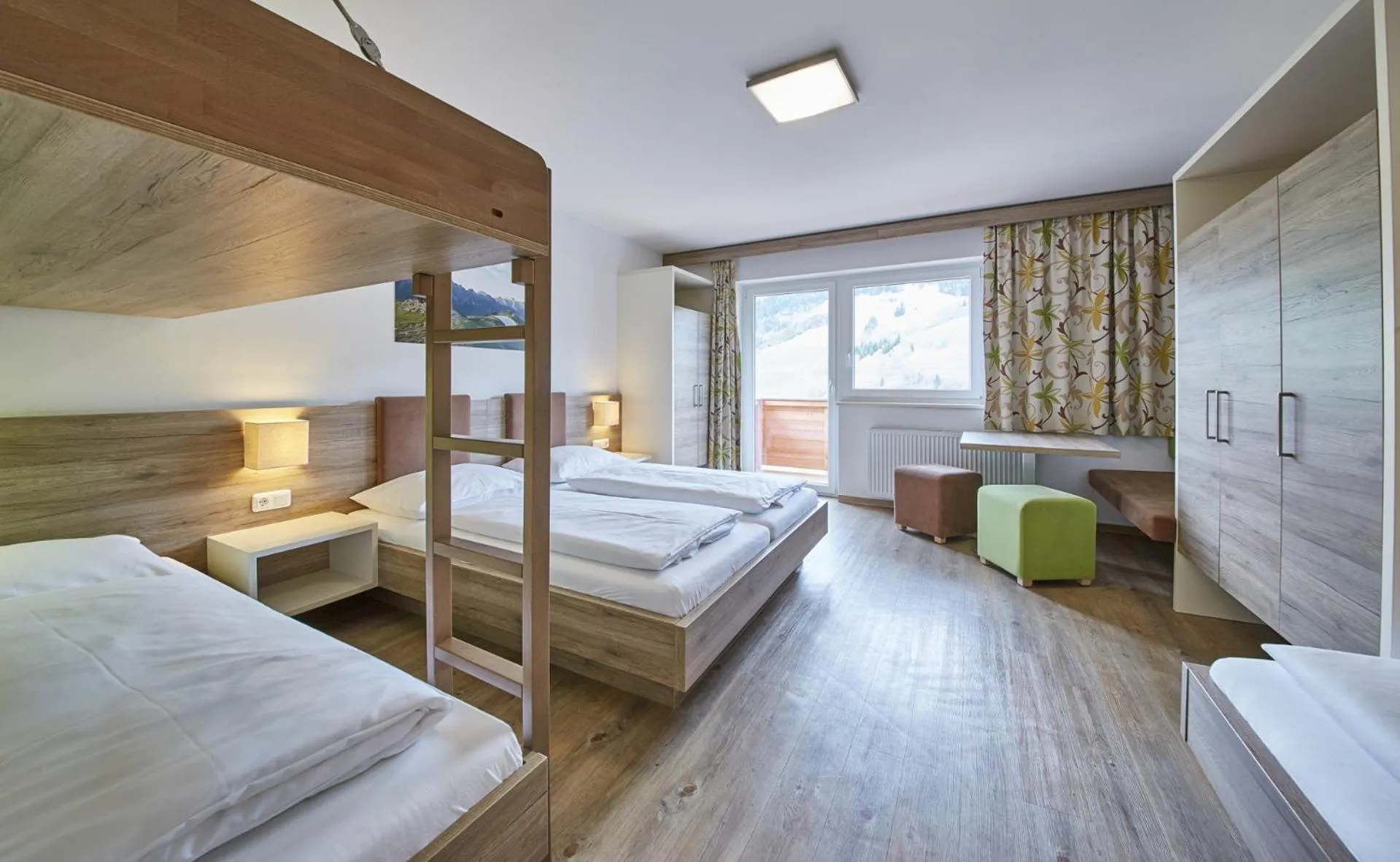 Photo of the whole room, Bed in Am Mitteregghof