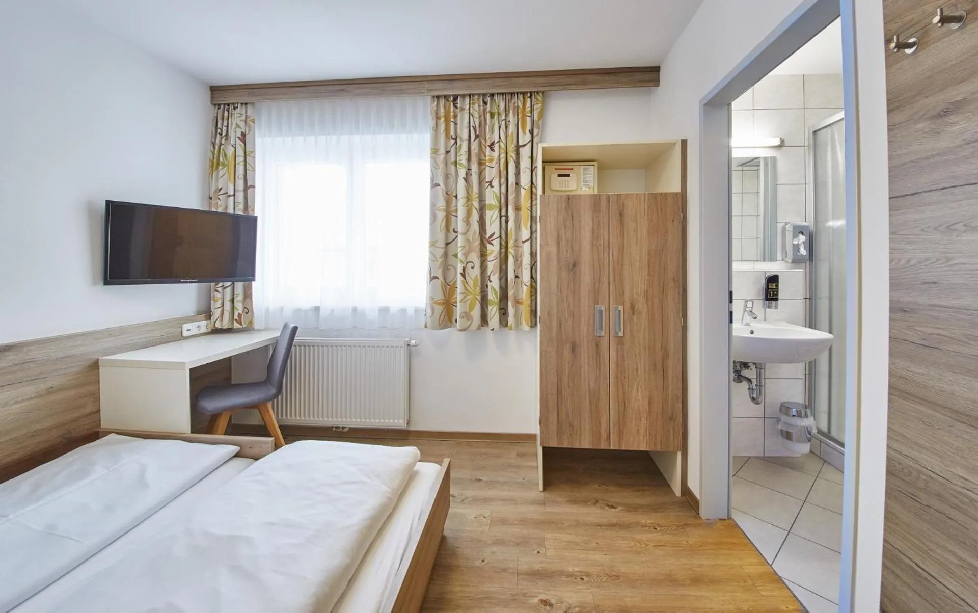 Photo of the whole room, Bed in Am Mitteregghof