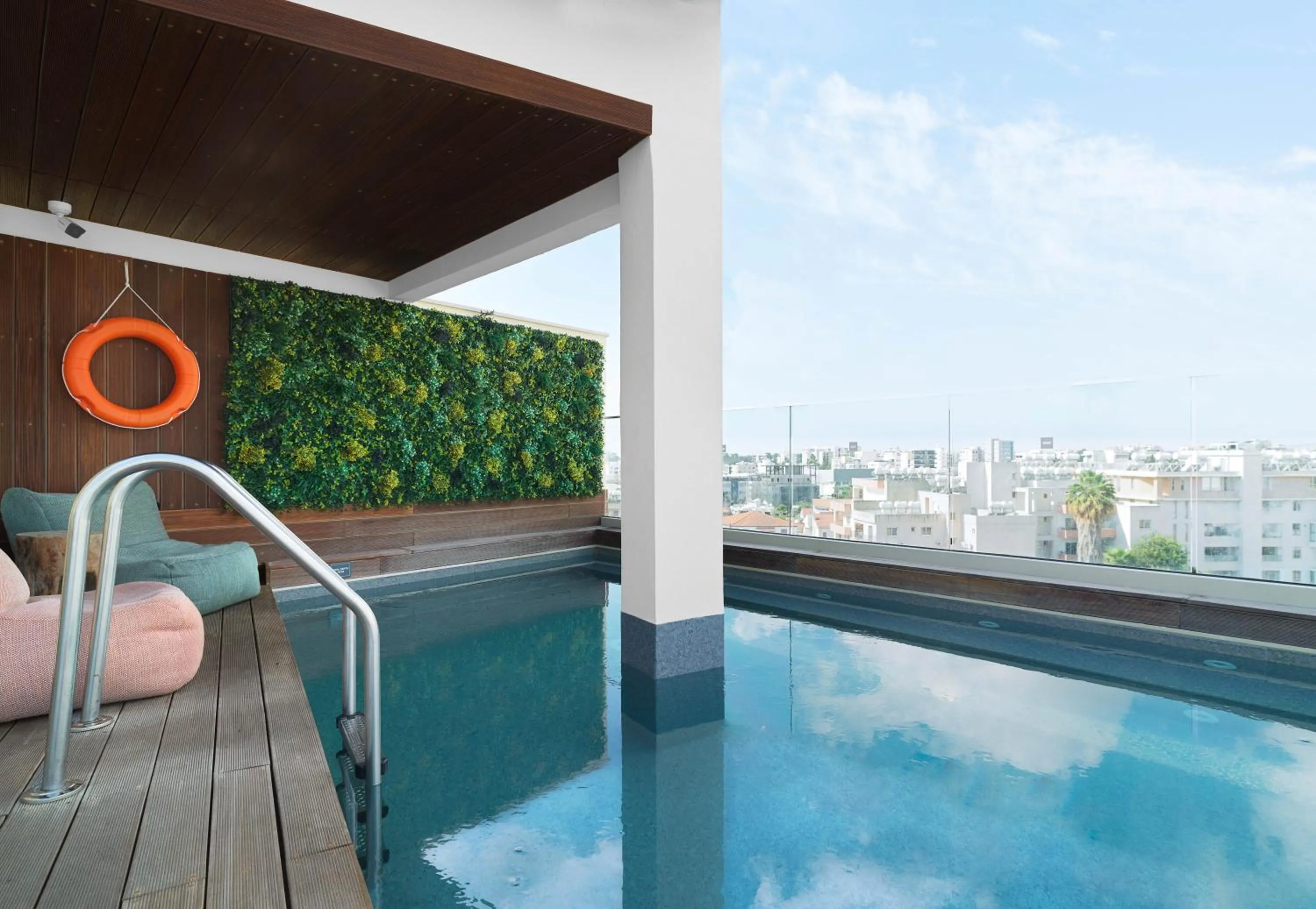 Swimming pool in Leonardo Boutique Hotel Larnaca