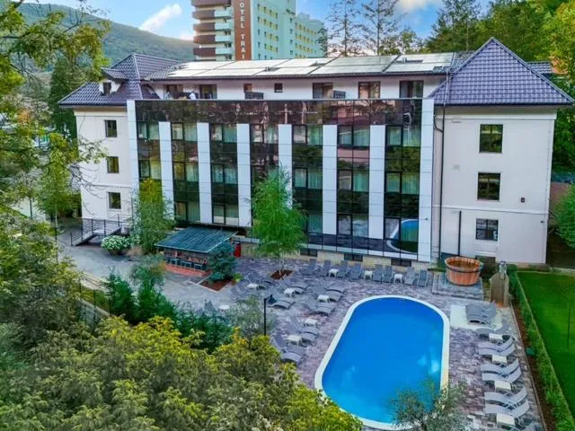 Property building in Hotel IZVOARE Caciulata