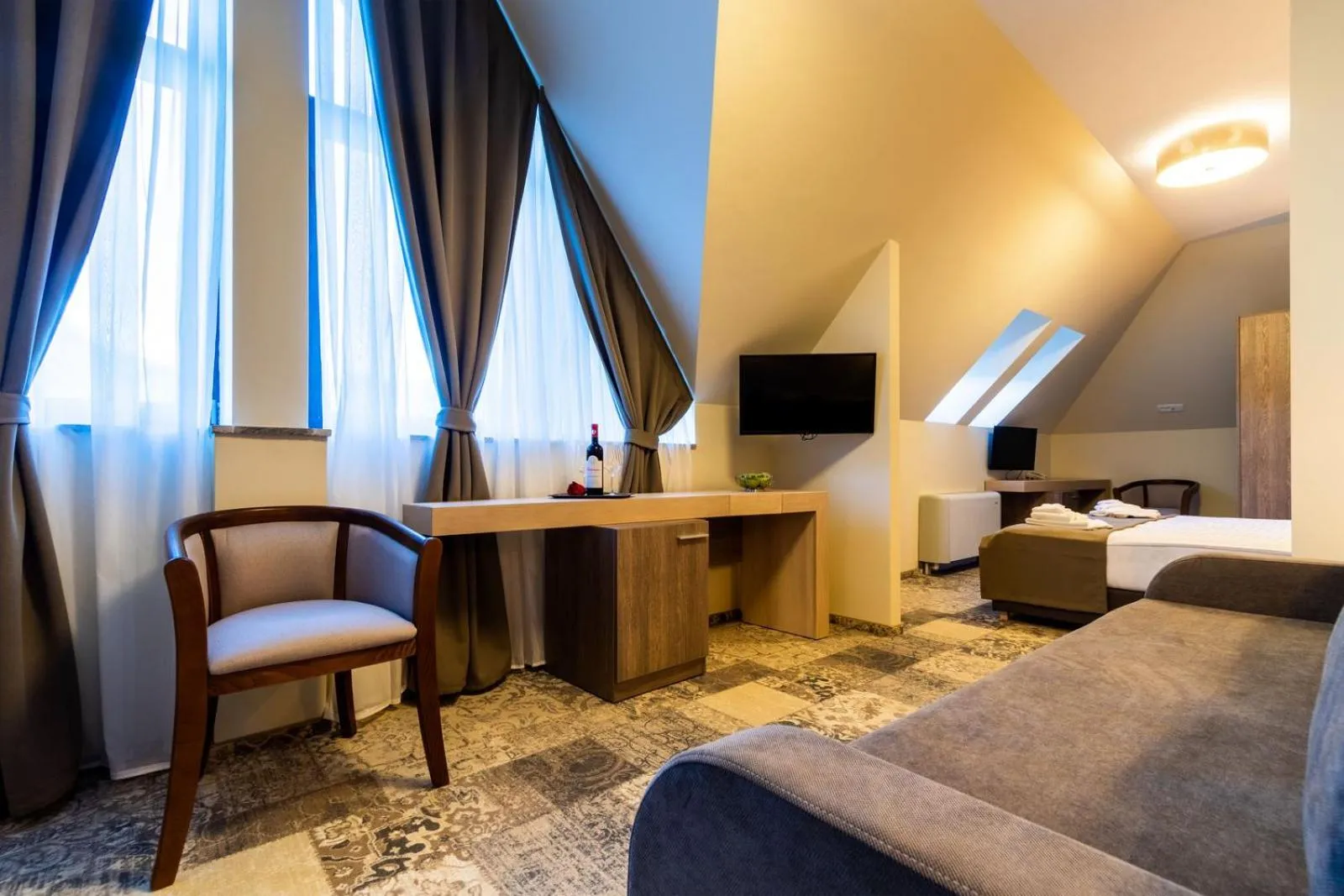 Bed in Hotel IZVOARE Caciulata